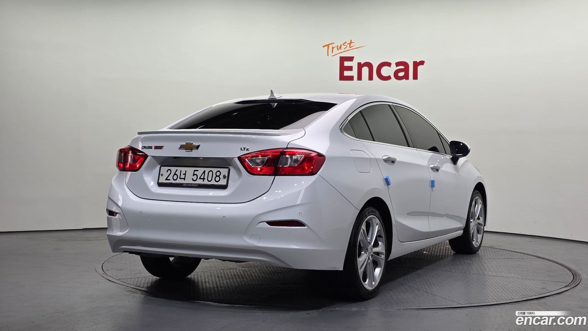 Main__Slider__Photo:Cruze Chevrolet 2017.11-1