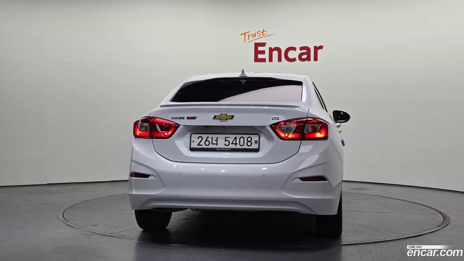 Cruze Chevrolet 2017.11-OUTER-004