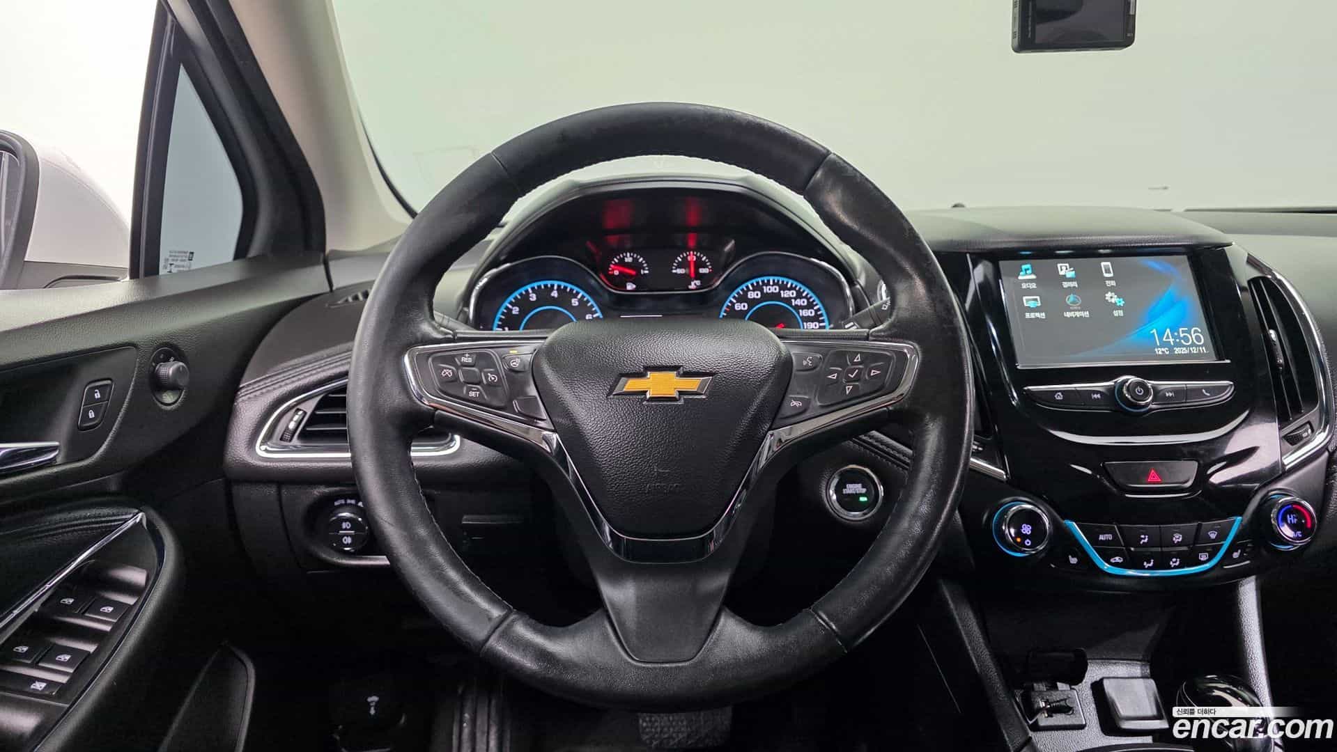 Cruze Chevrolet 2017.11-OPTION-019