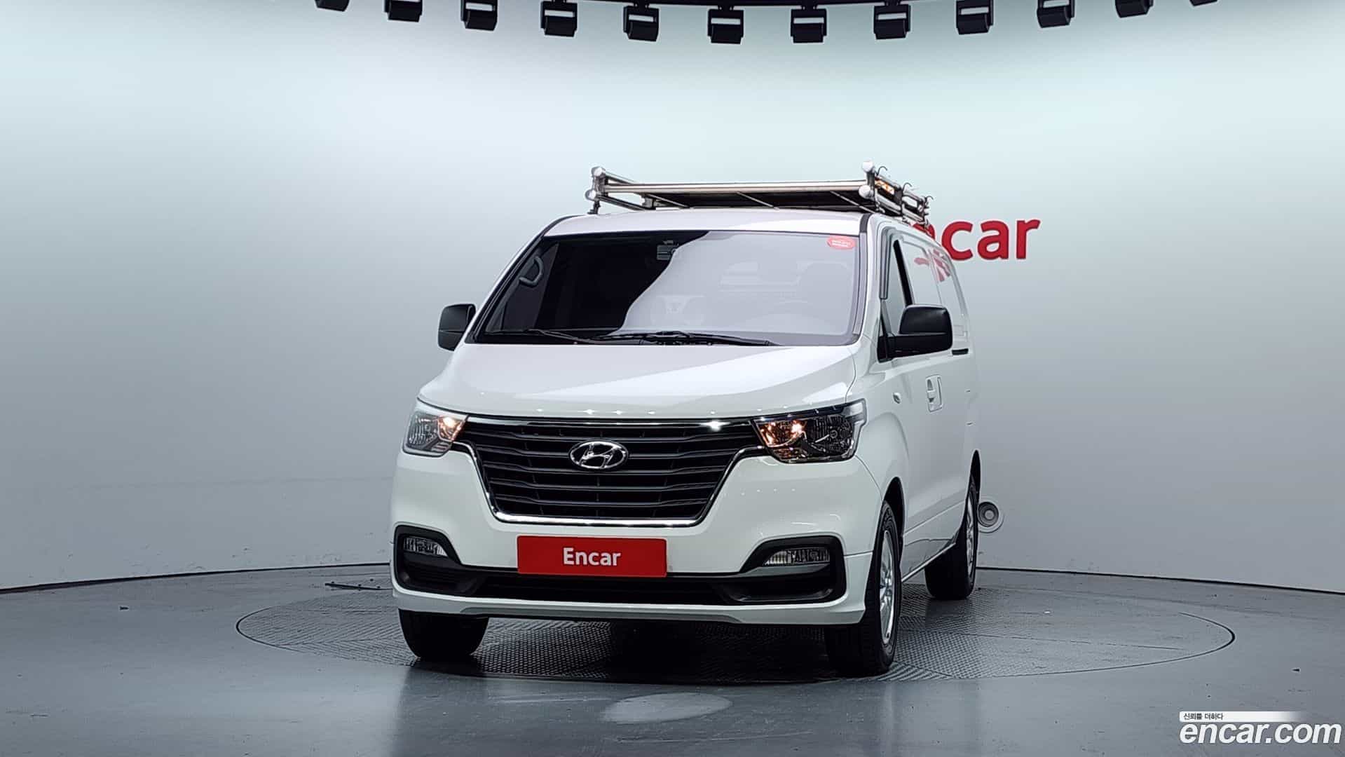 Starex Hyundai 2018.10-OUTER-003