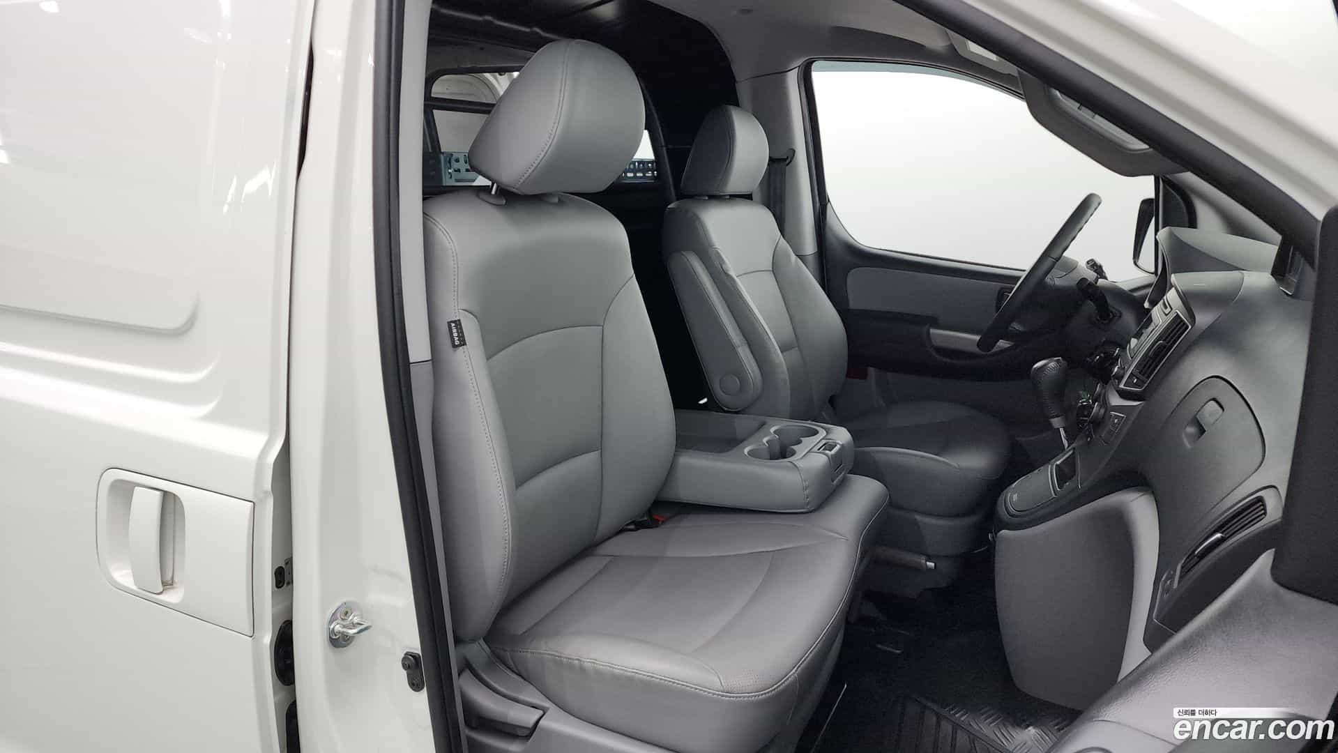 Starex Hyundai 2018.10-OPTION-015