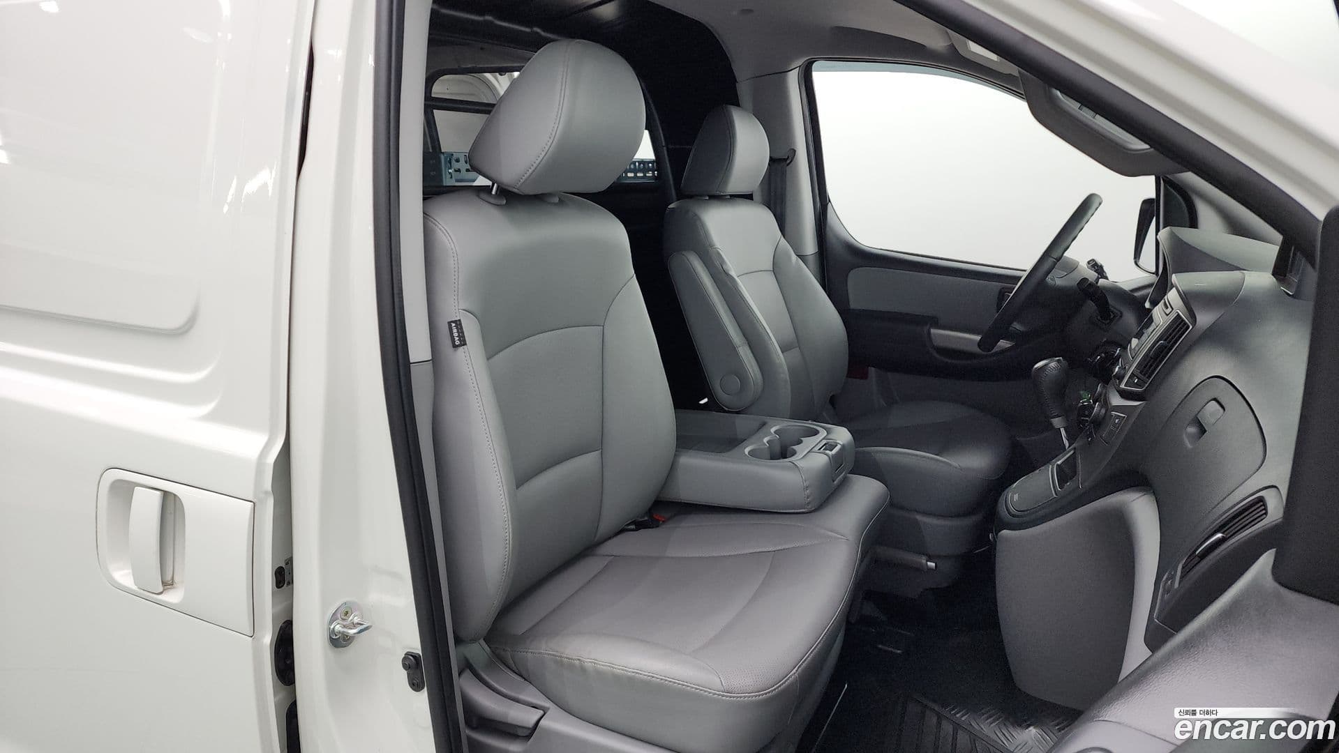 Main__Slider__Photo:Starex Hyundai 2018.10-10