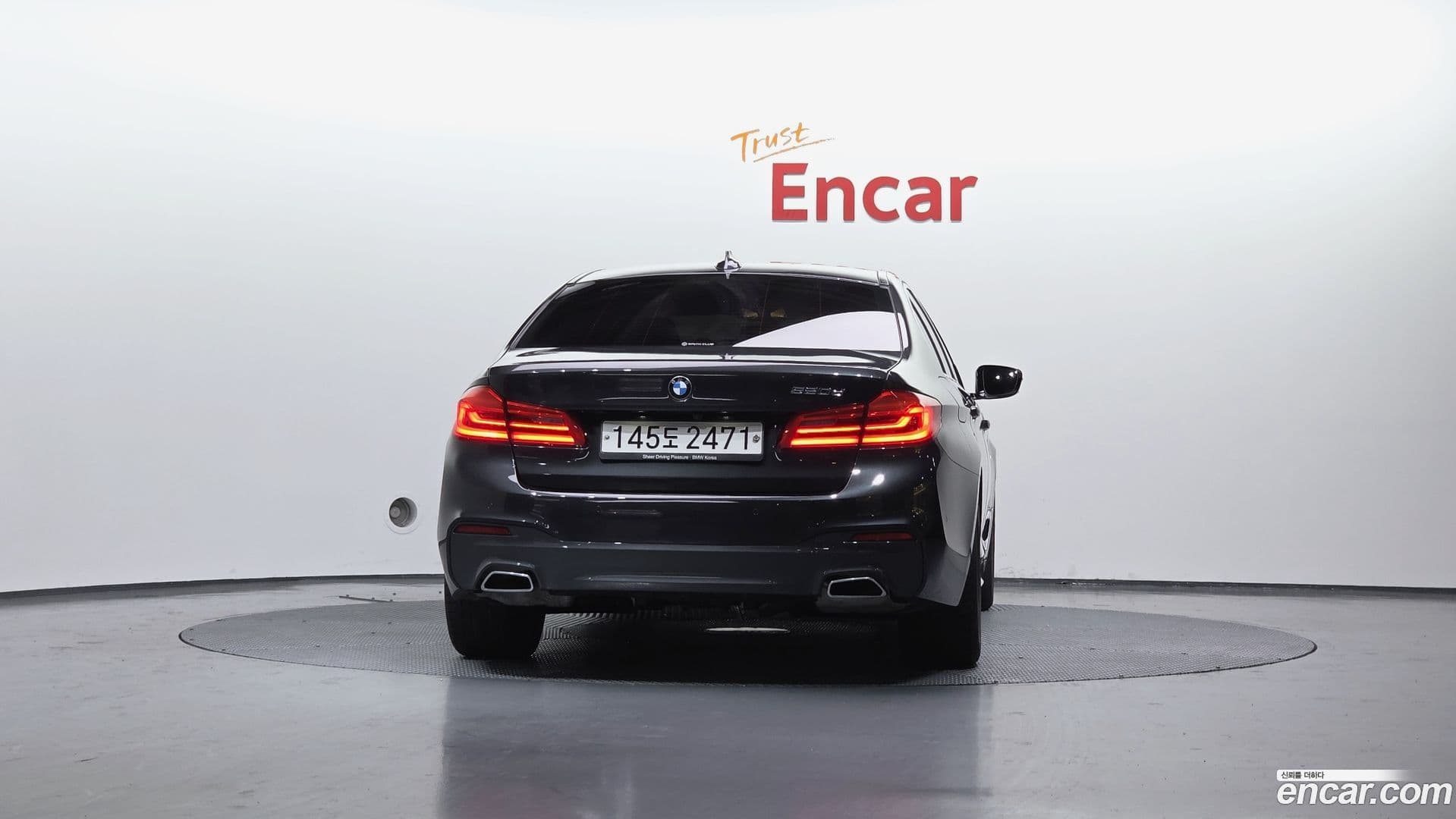 Main__Slider__Photo:5-Series BMW 2020.2-3