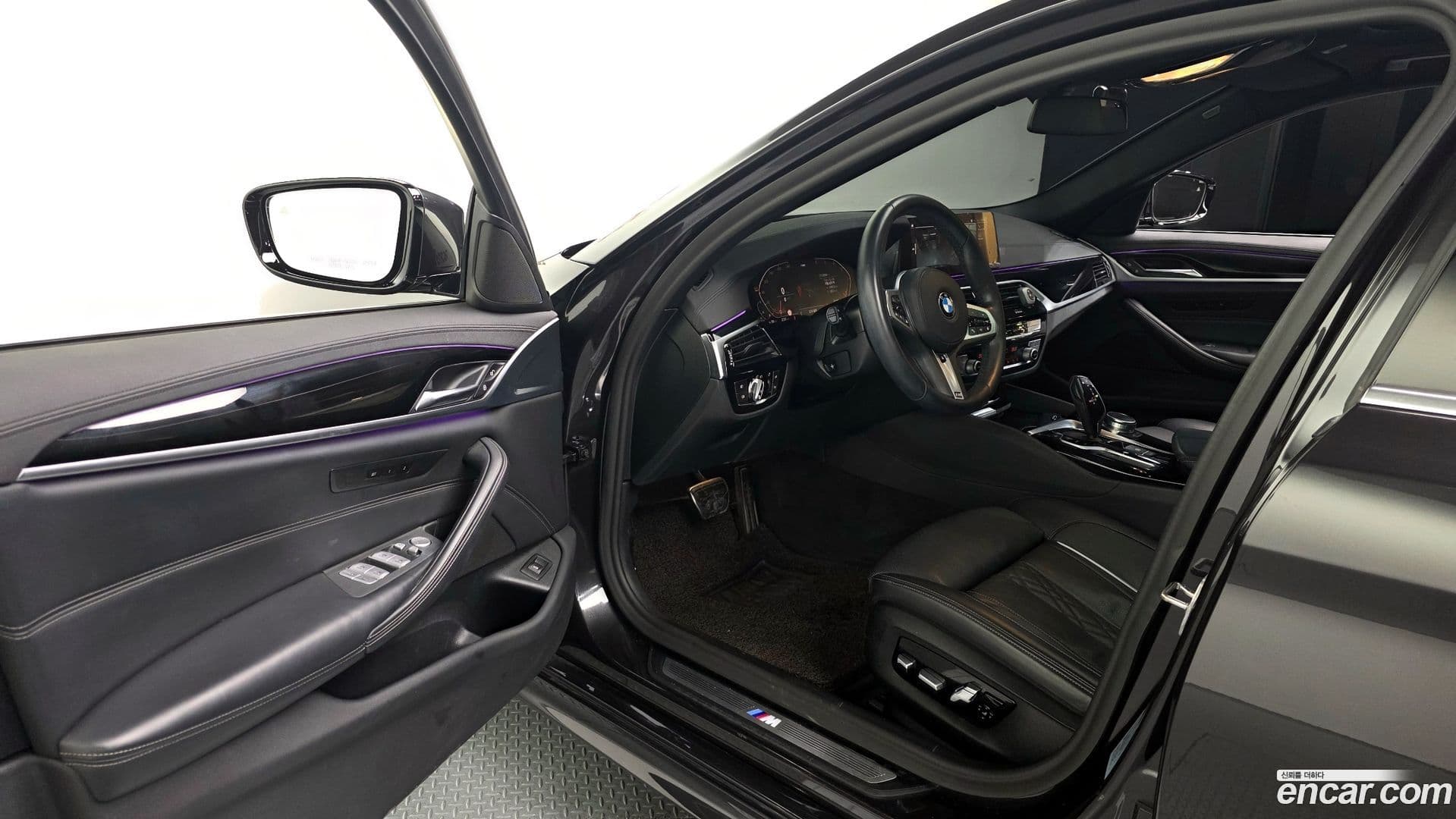 Main__Slider__Photo:5-Series BMW 2020.2-9