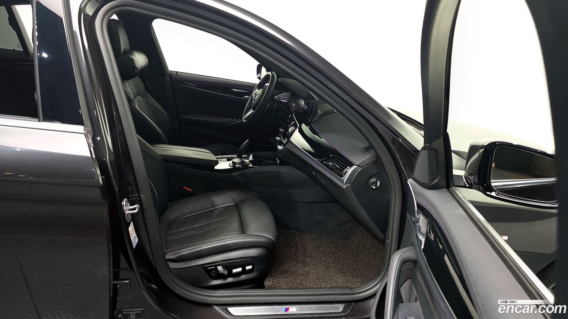 Main__Slider__Photo:5-Series BMW 2020.2-10