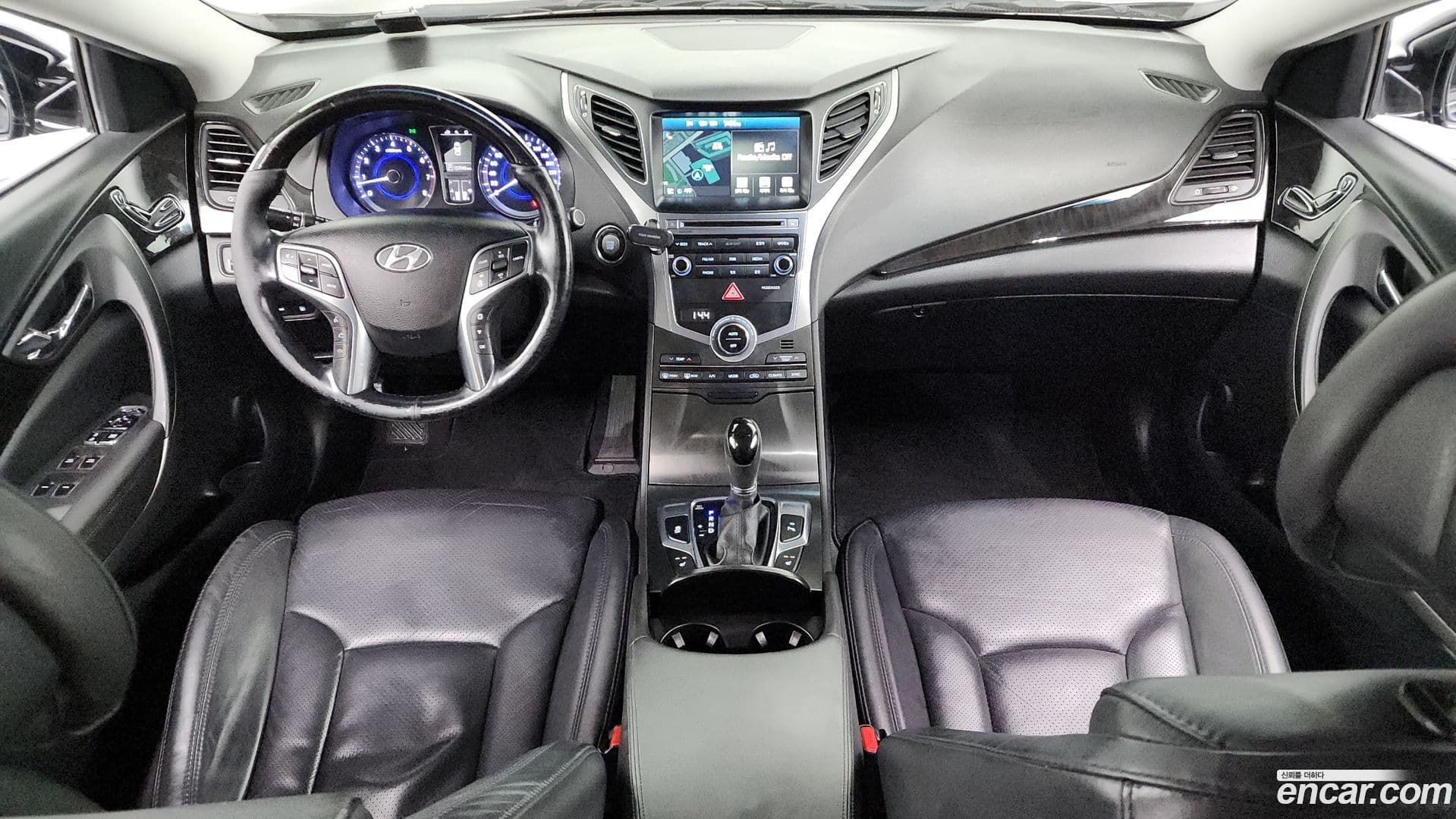 Main__Slider__Photo:Grandeur Hyundai 2014.5-6