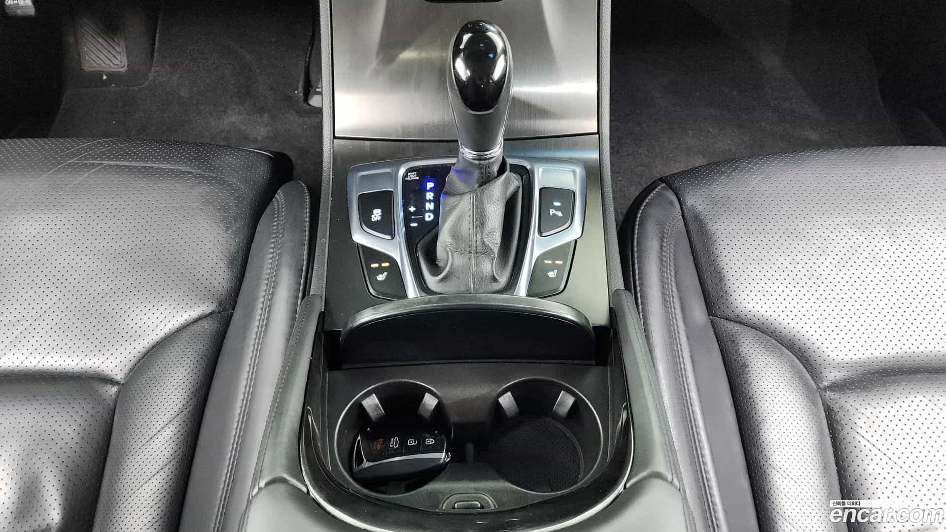Grandeur Hyundai 2014.5-INNER-009
