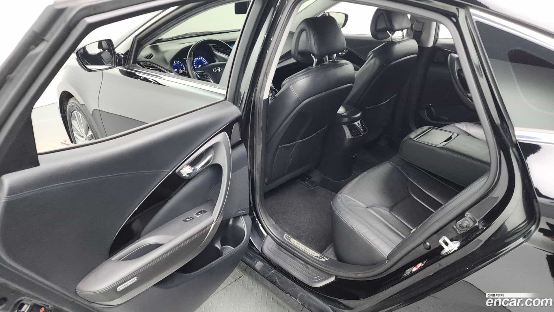 Grandeur Hyundai 2014.5-OPTION-016