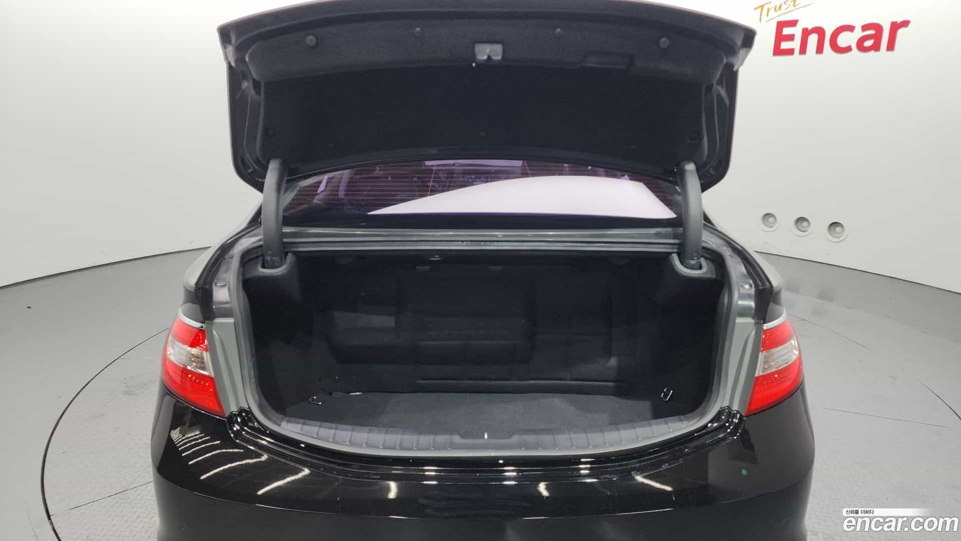 Grandeur Hyundai 2014.5-OPTION-024