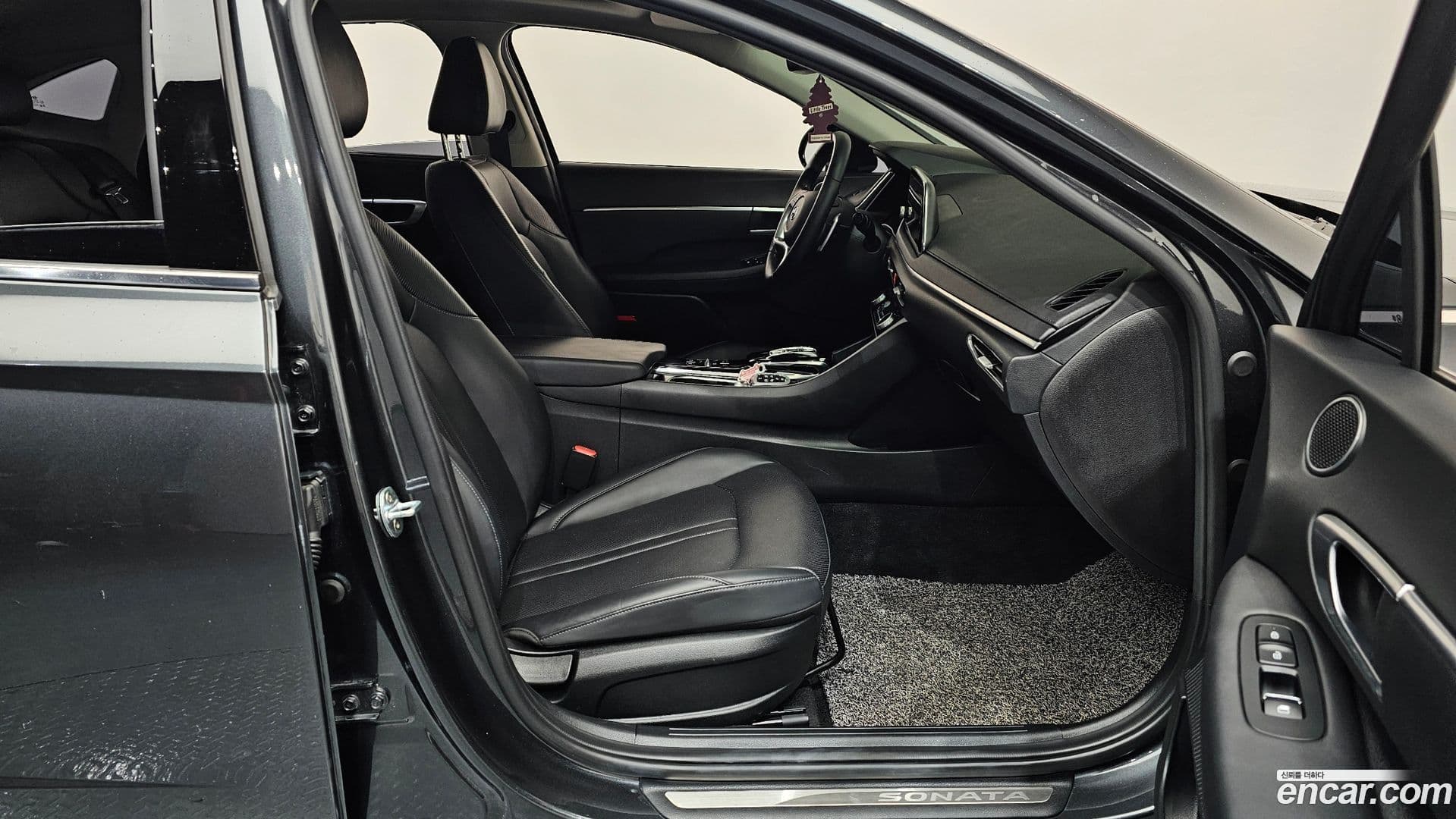 Main__Slider__Photo:Sonata Hyundai 2020.5-10