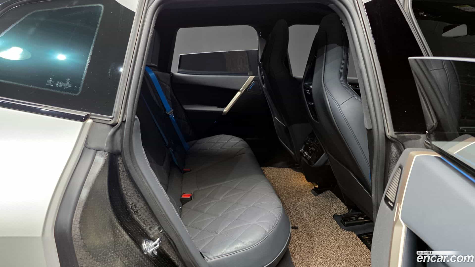 iX BMW 2022.8-OPTION-016