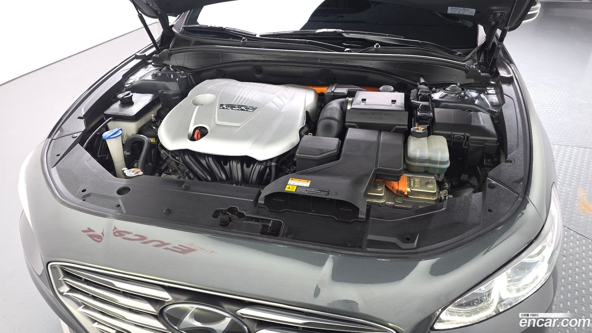 Main__Slider__Photo:Grandeur Hyundai 2019.8-5