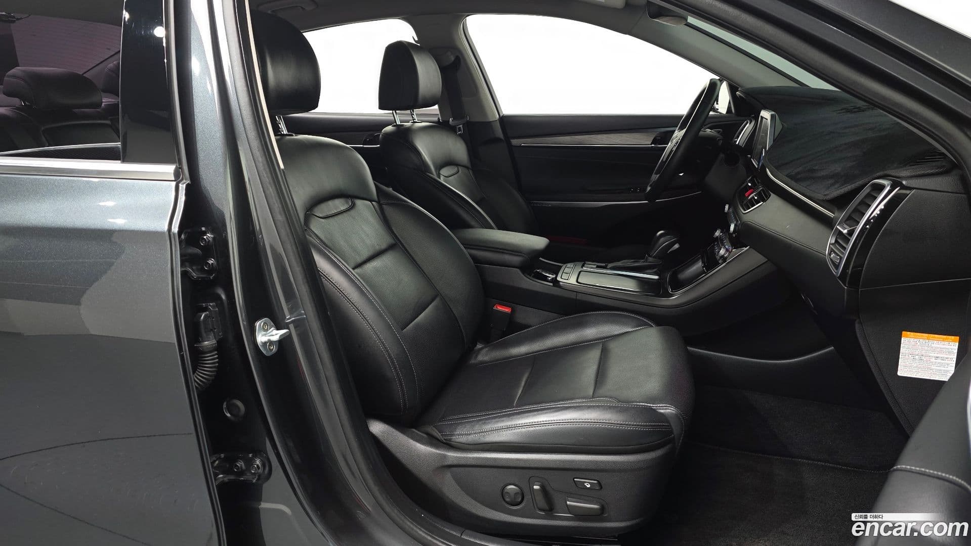 Main__Slider__Photo:Grandeur Hyundai 2019.8-9