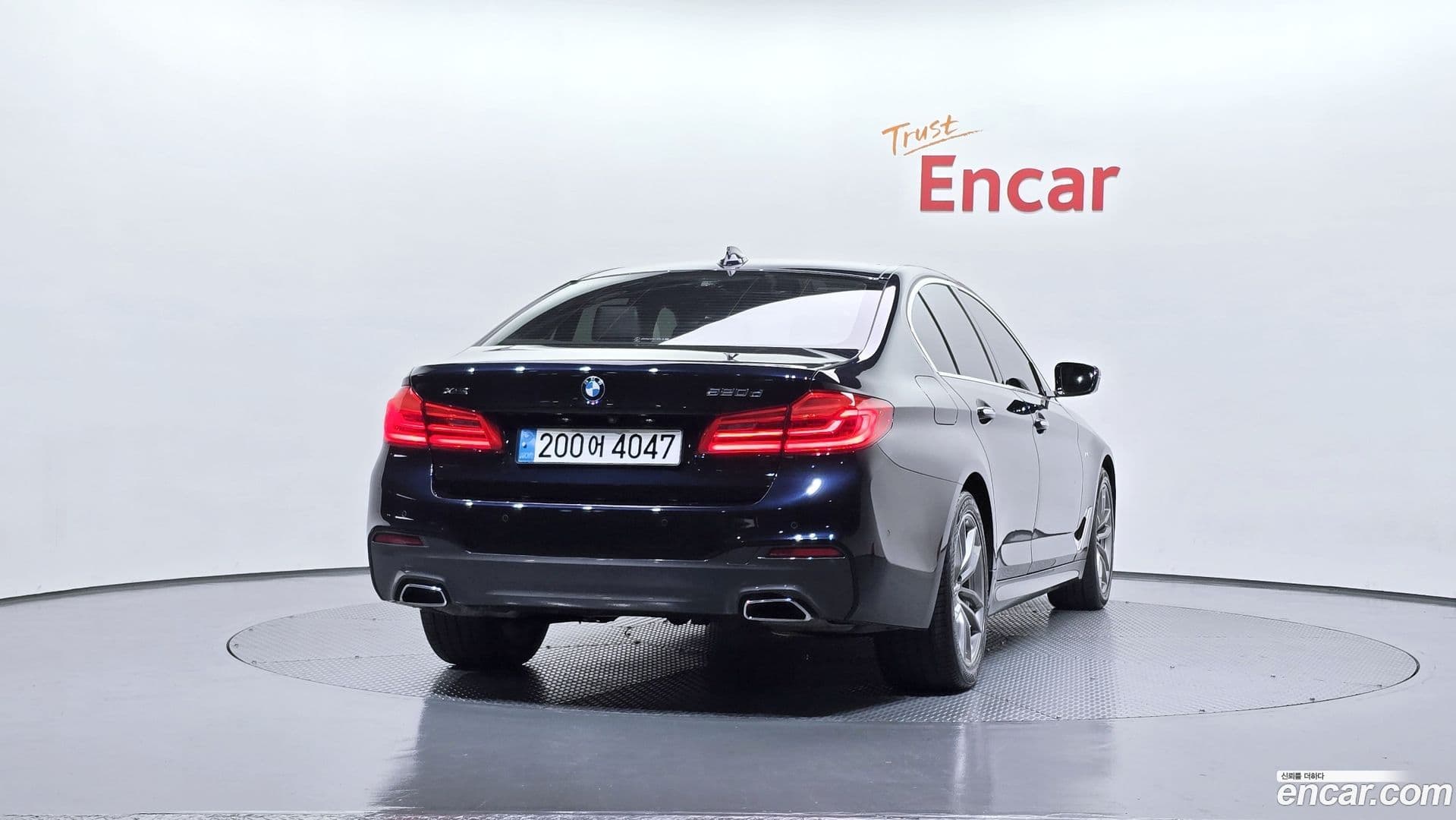 Main__Slider__Photo:5-Series BMW 2018.1-3