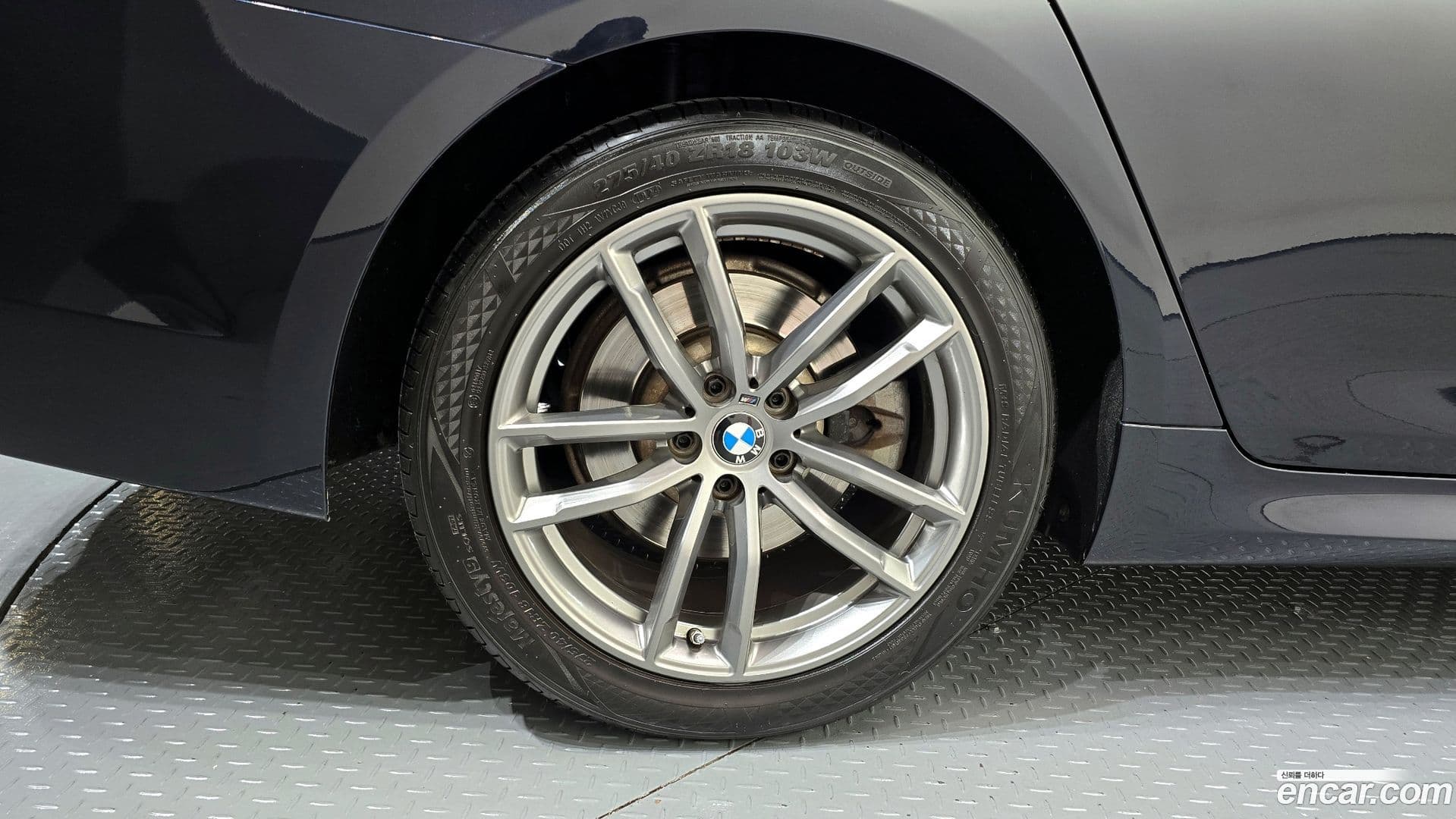 Main__Slider__Photo:5-Series BMW 2018.1-4