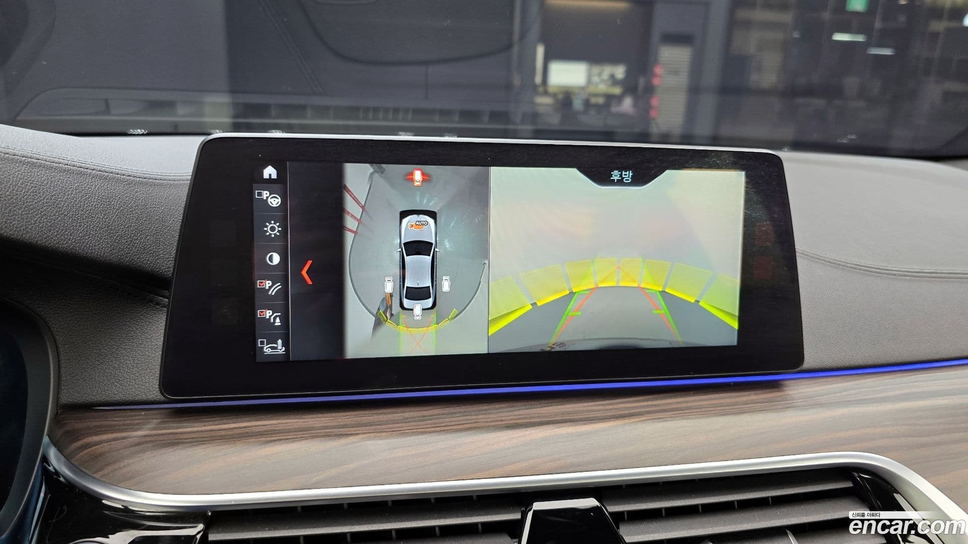 Main__Slider__Photo:5-Series BMW 2018.1-14