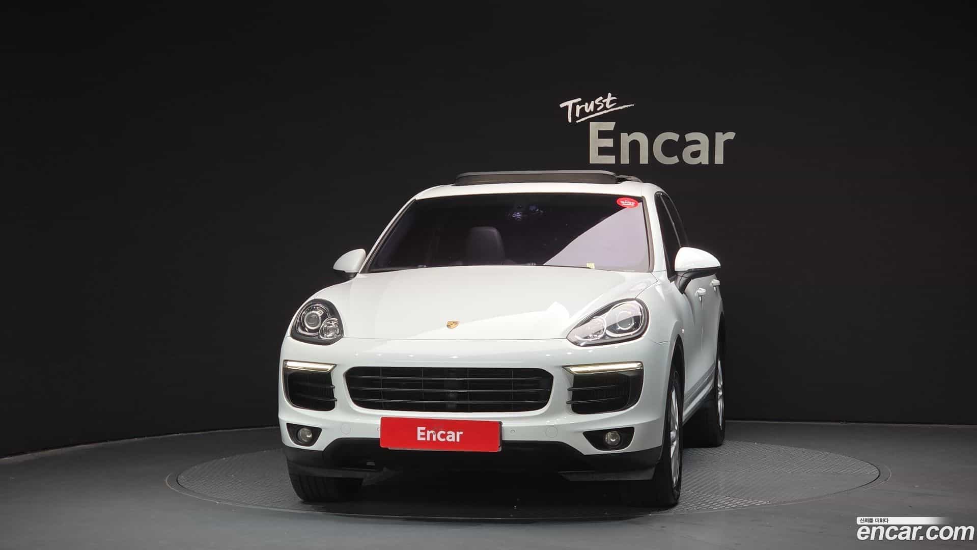 Cayenne Porsche 2015.11-OUTER-003
