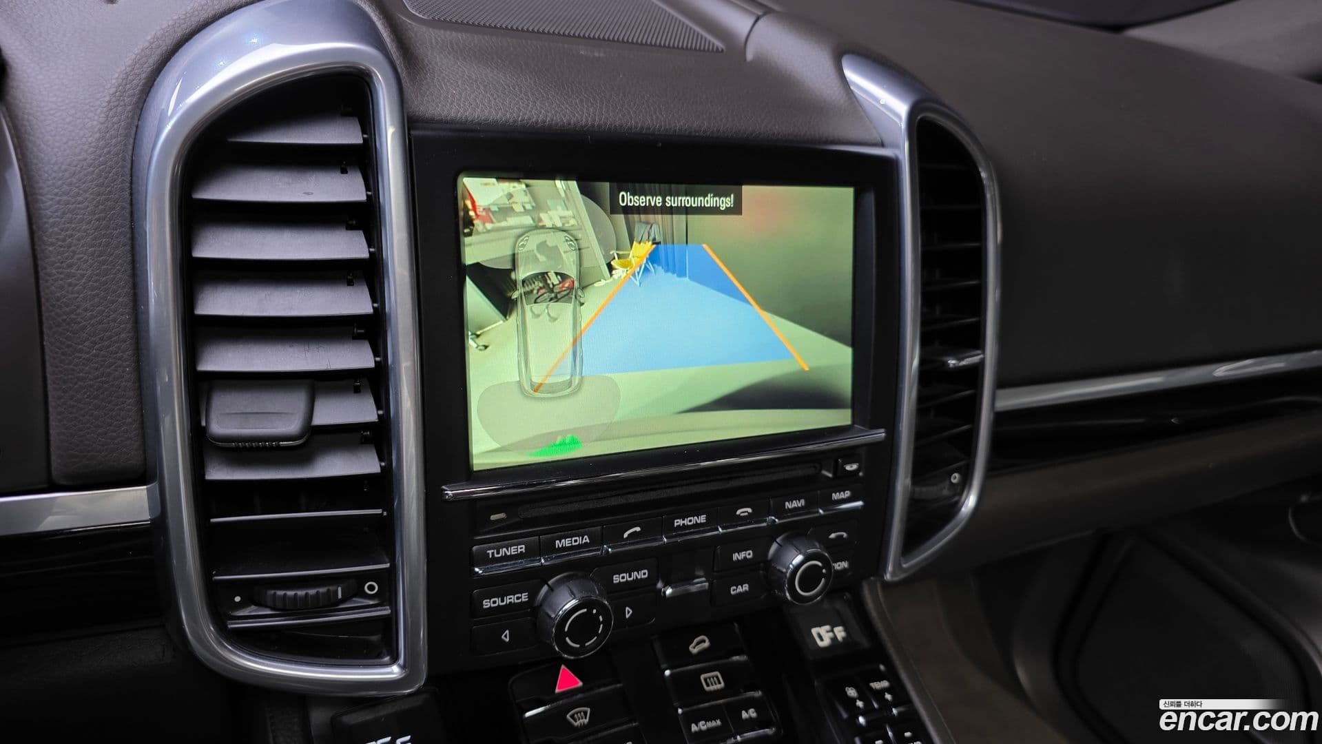 Main__Slider__Photo:Cayenne Porsche 2015.11-14