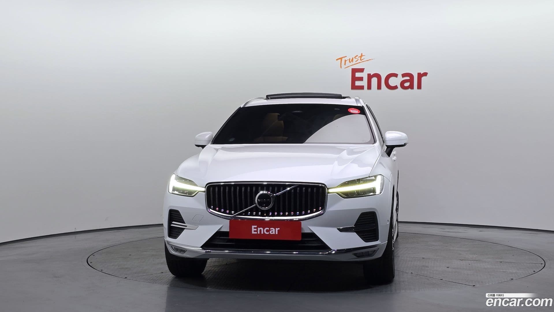 Main__Slider__Photo:XC60 Volvo 2022.4-2