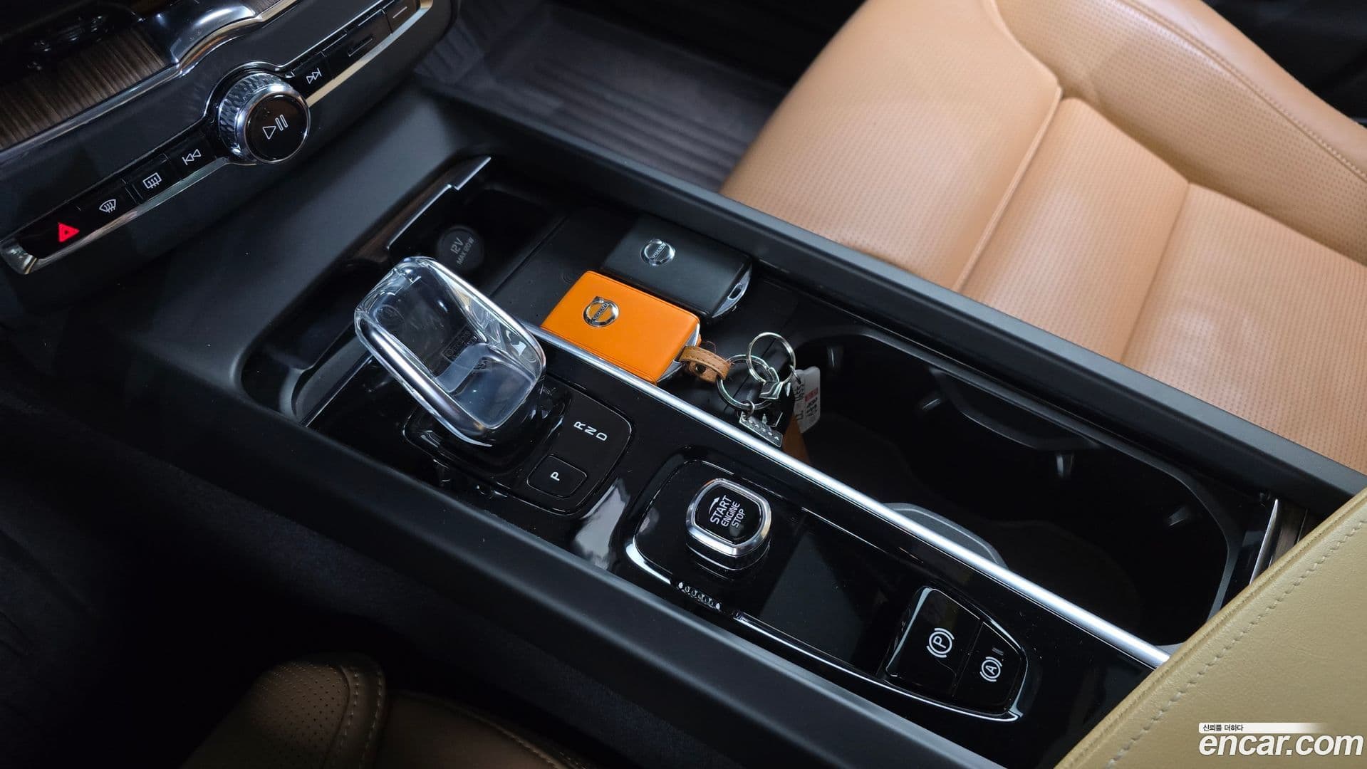 Main__Slider__Photo:XC60 Volvo 2022.4-8