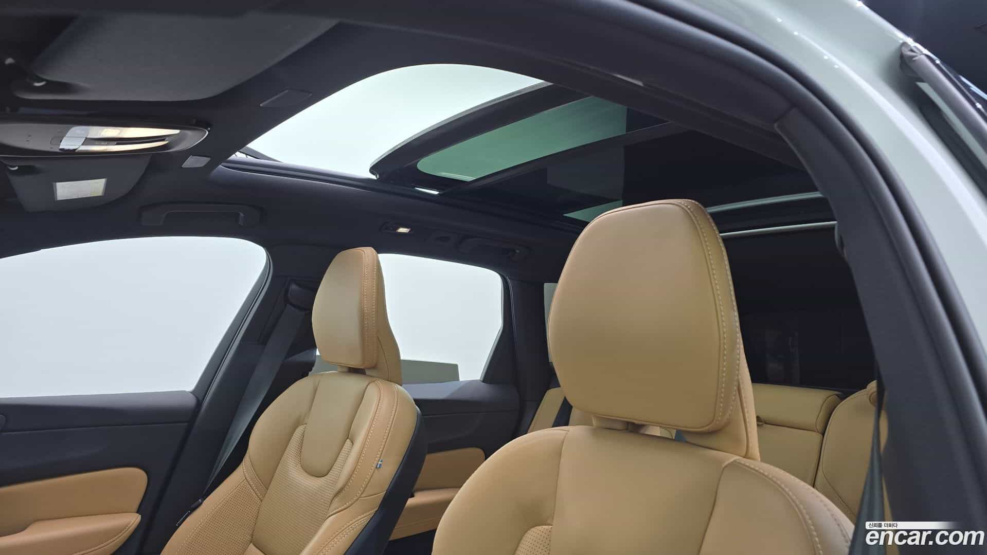 XC60 Volvo 2022.4-OPTION-023