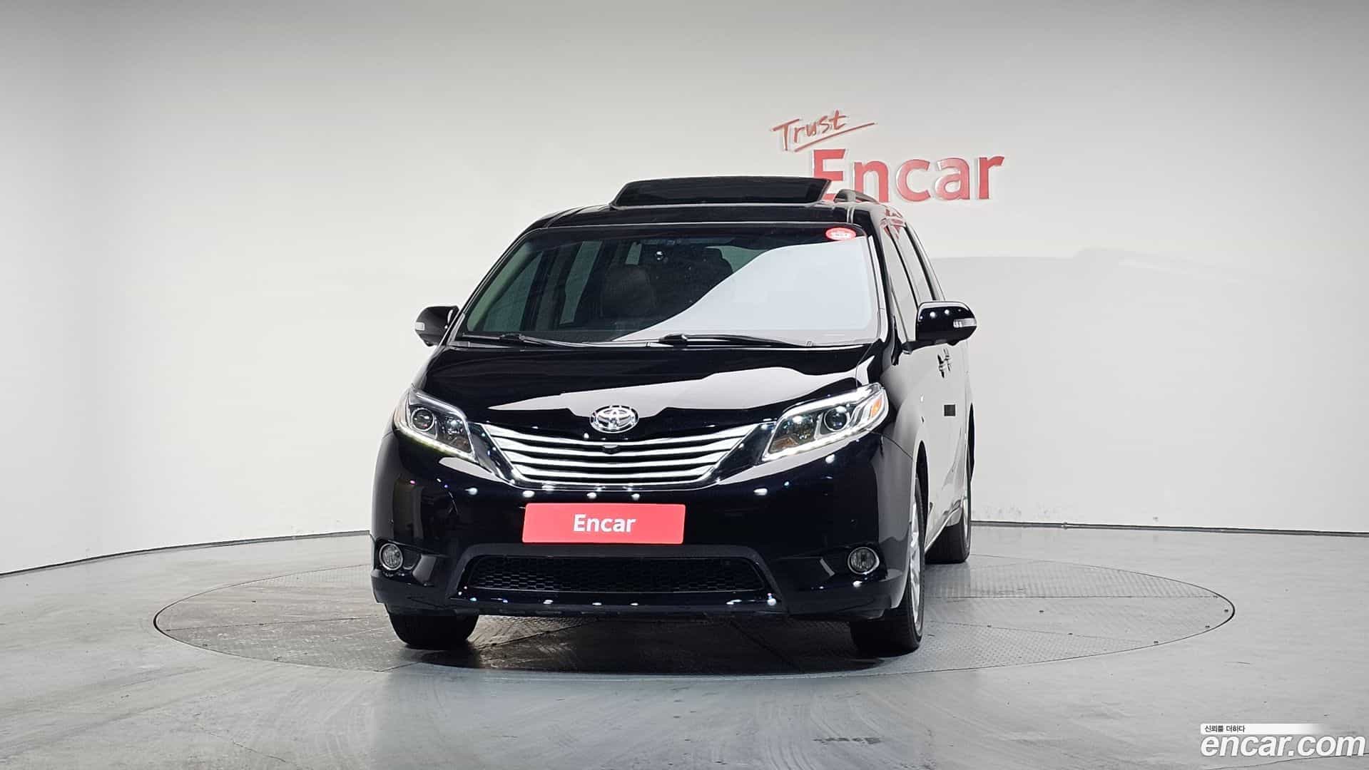 Sienna Toyota 2017.8-OUTER-003