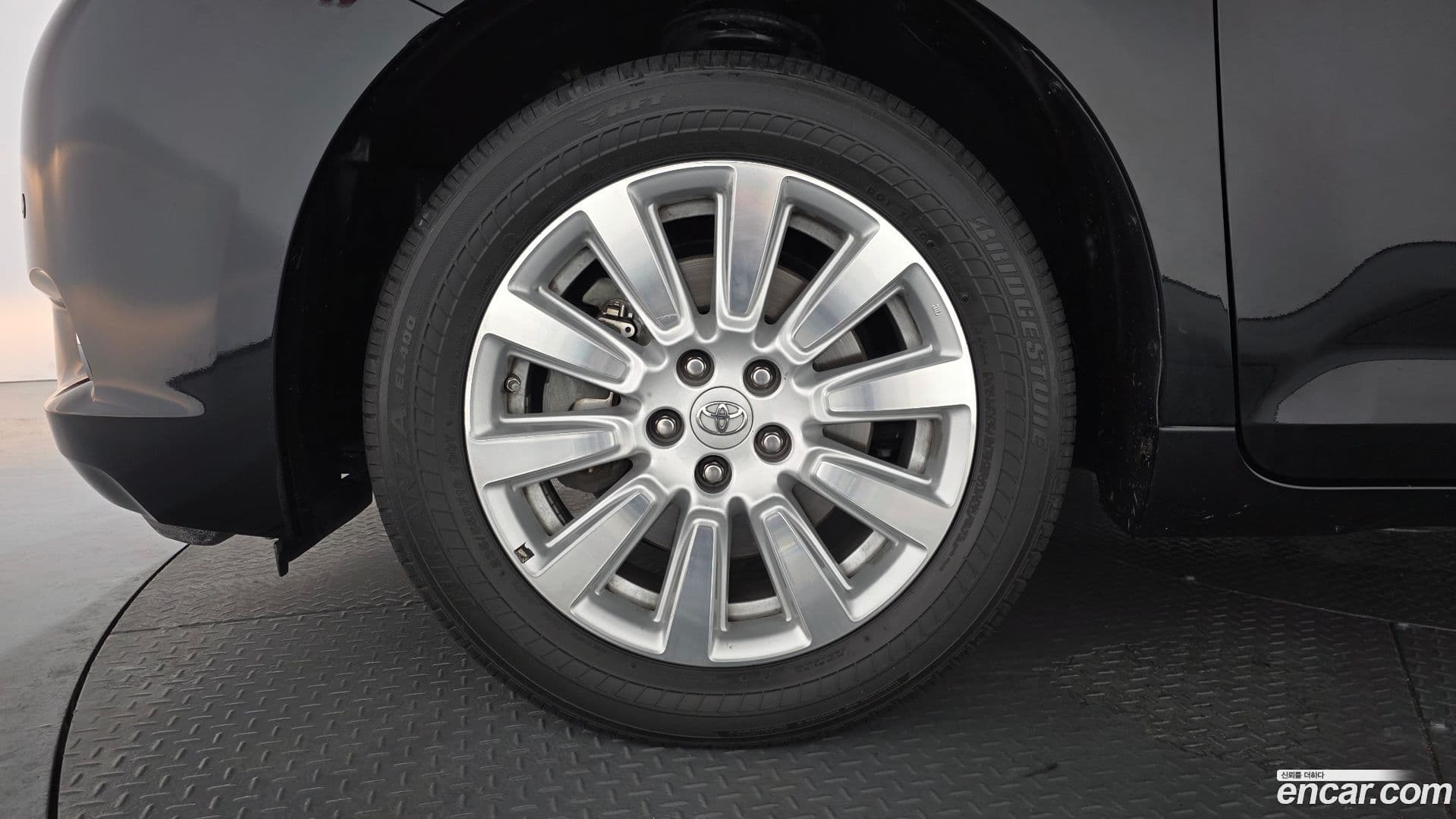 Main__Slider__Photo:Sienna Toyota 2017.8-4