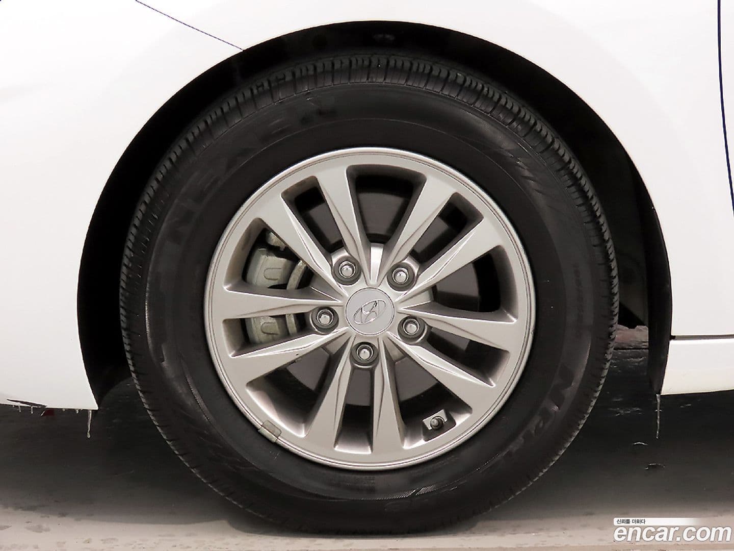 Main__Slider__Photo:AVANTE Hyundai 2019.9-4