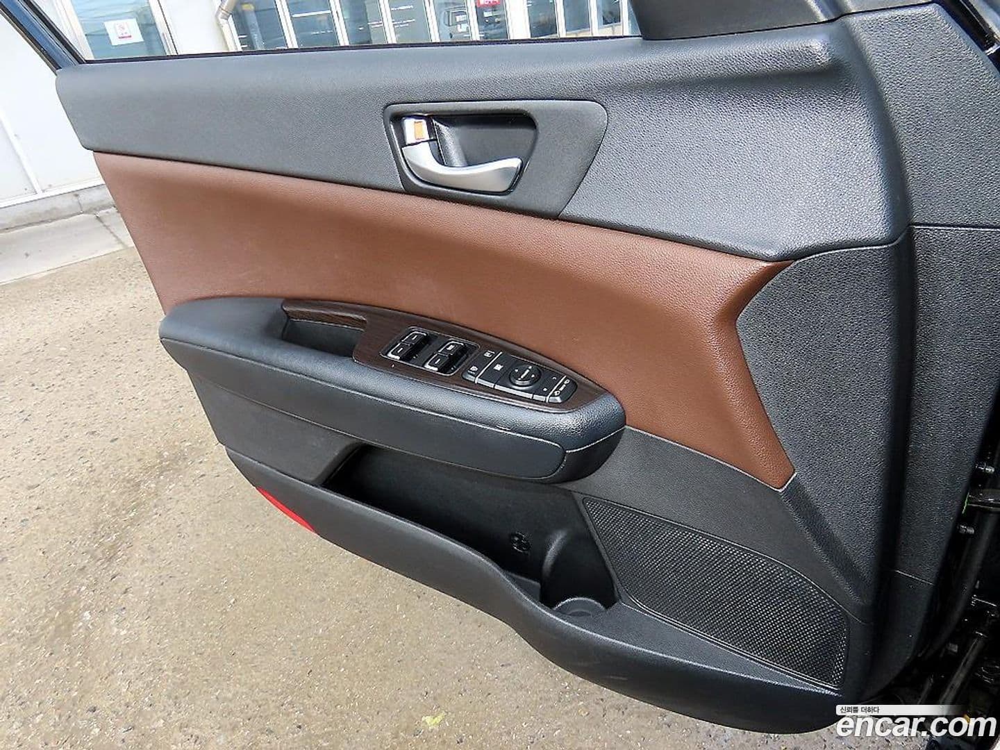 Main__Slider__Photo:K5 Kia 2015.10-10