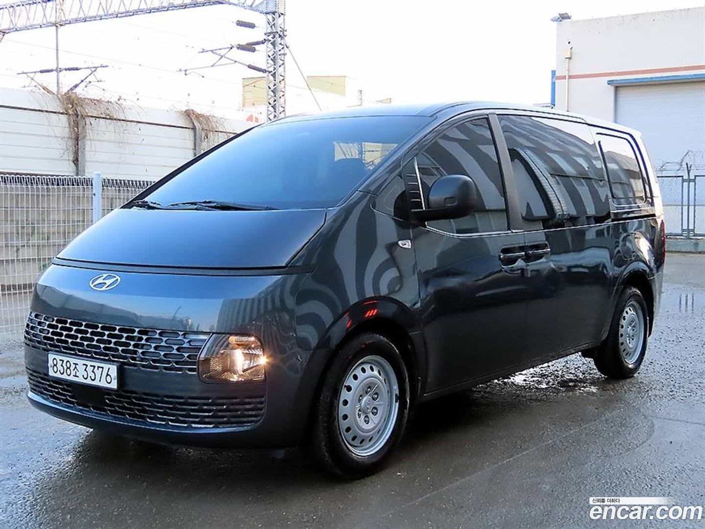 Staria Hyundai 2022.2-OUTER-003