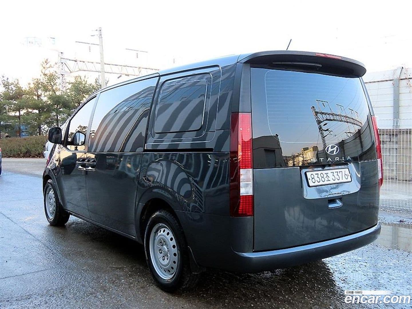 Main__Slider__Photo:Staria Hyundai 2022.2-3