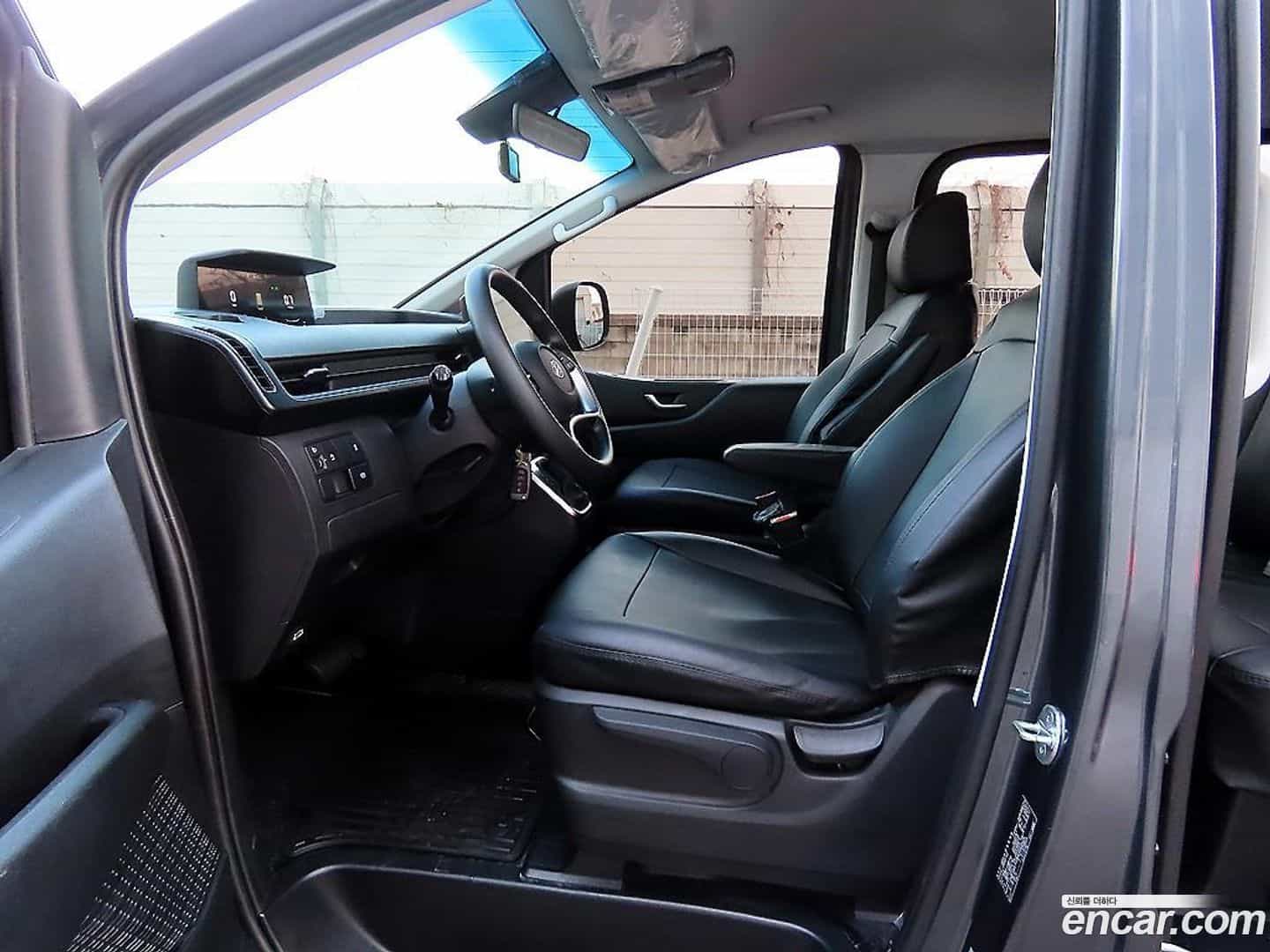 Staria Hyundai 2022.2-INNER-006