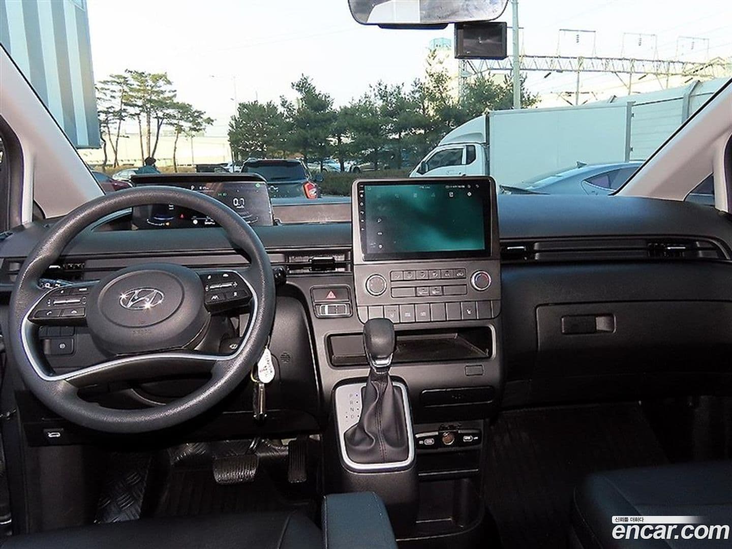 Main__Slider__Photo:Staria Hyundai 2022.2-7