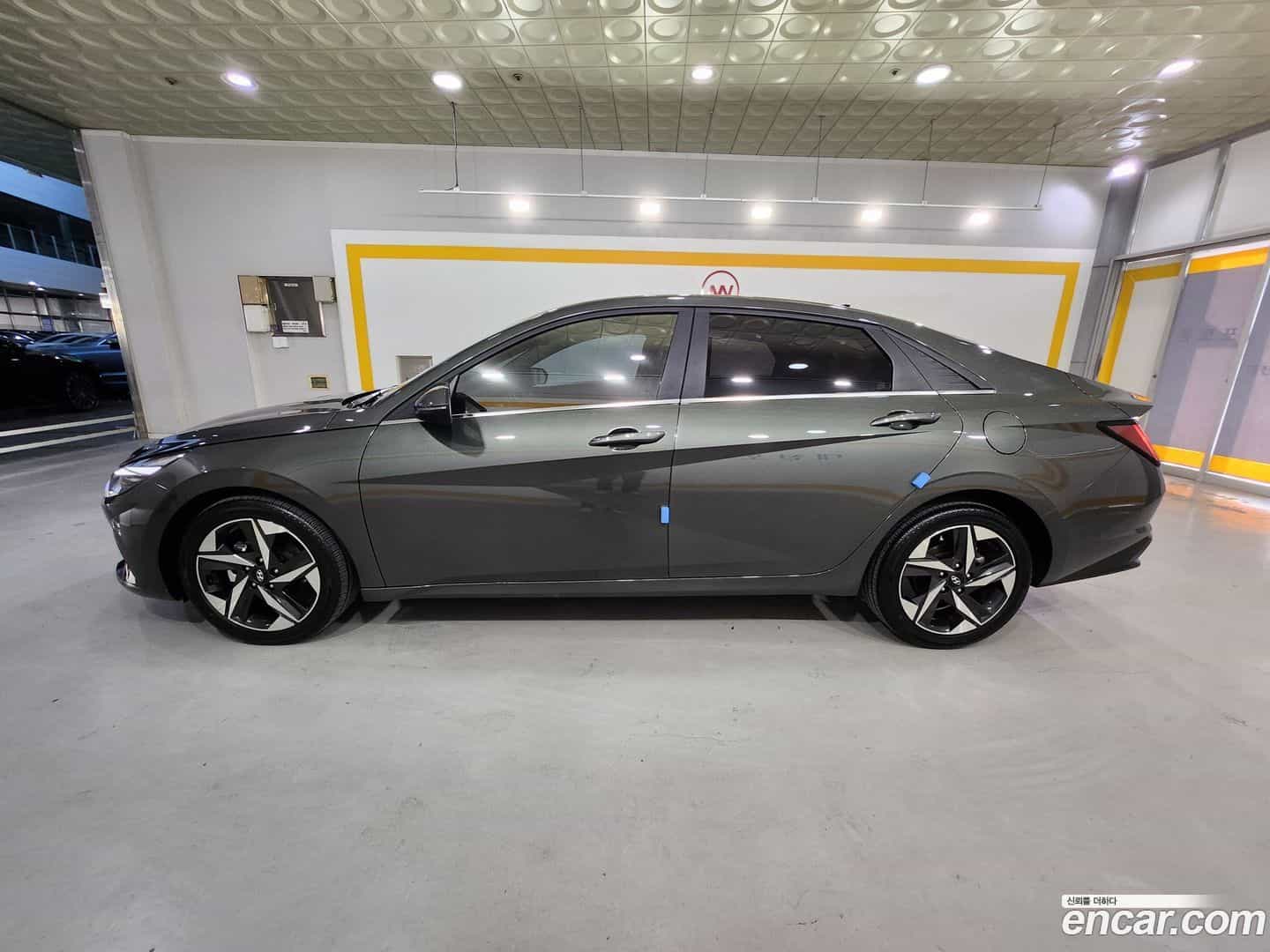 AVANTE Hyundai 2020.6-OUTER-003