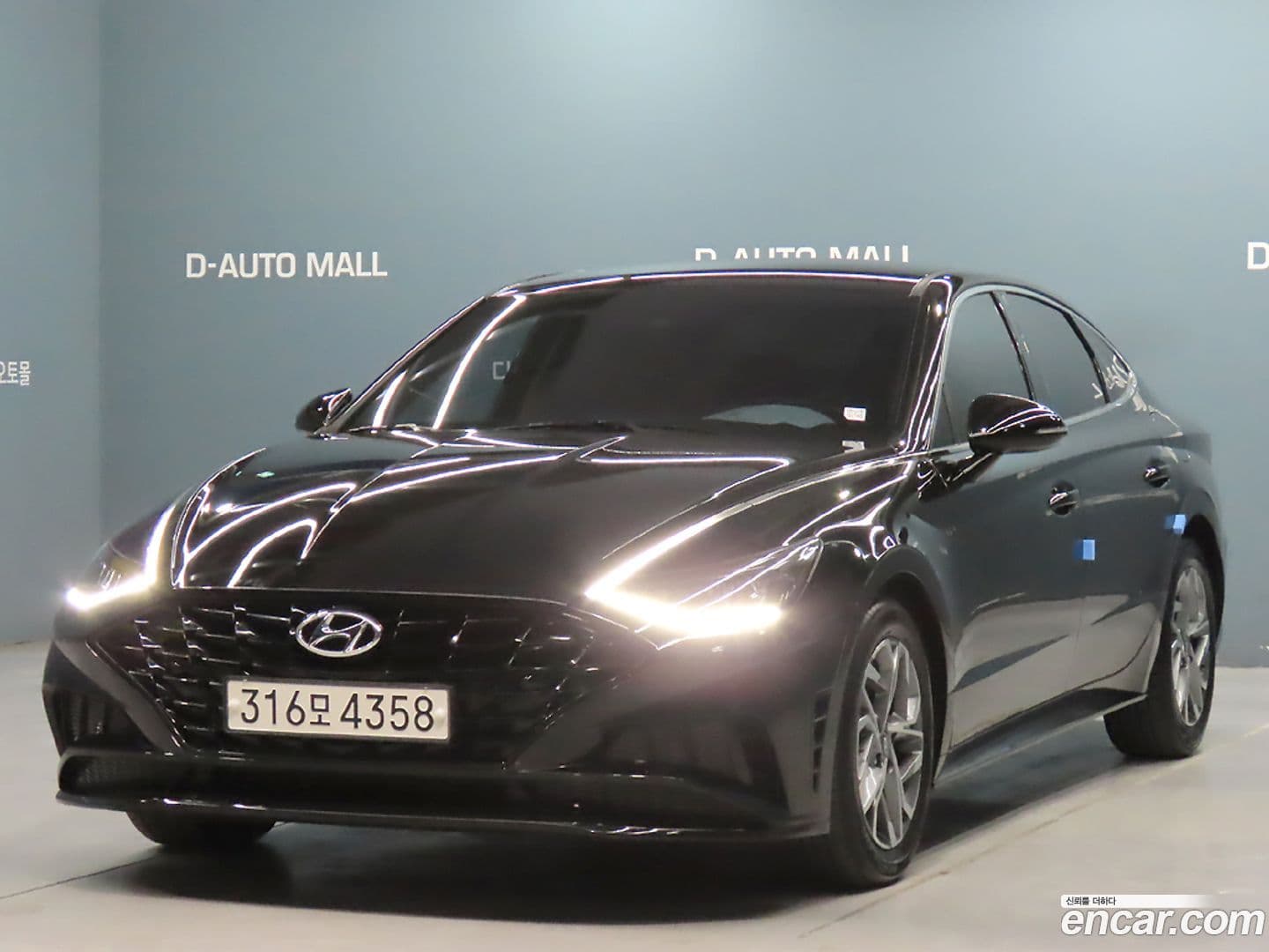 Main__Slider__Photo:Sonata Hyundai 2022.1-0