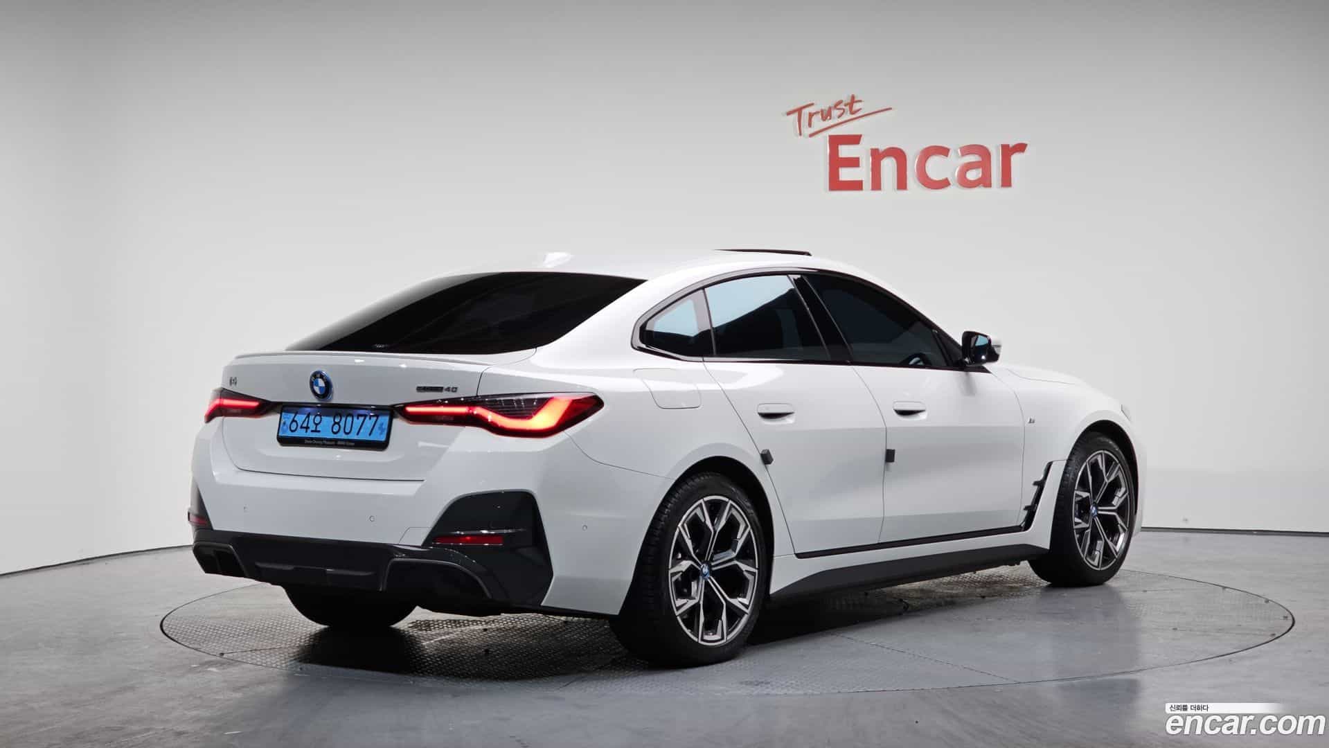 i4 BMW 2023.9-OUTER-002