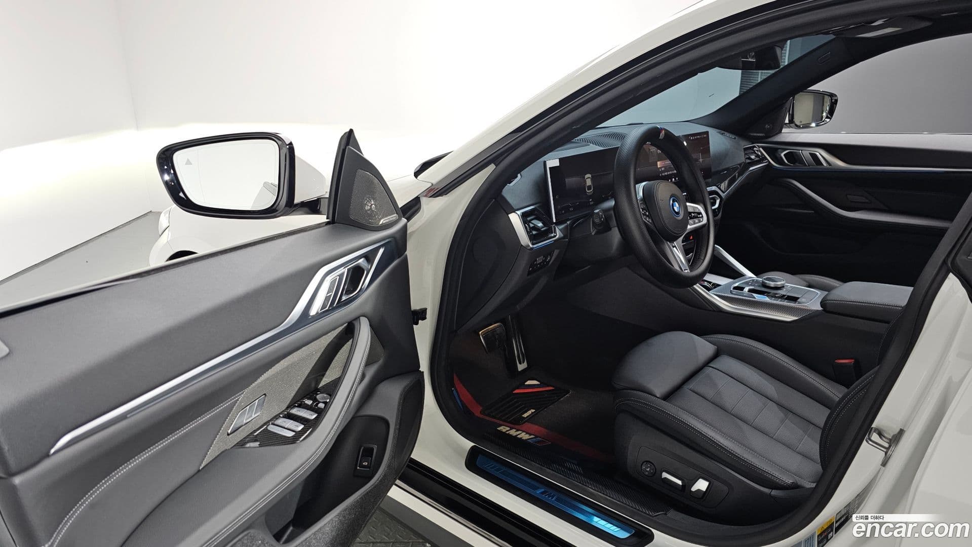 Main__Slider__Photo:i4 BMW 2023.9-10