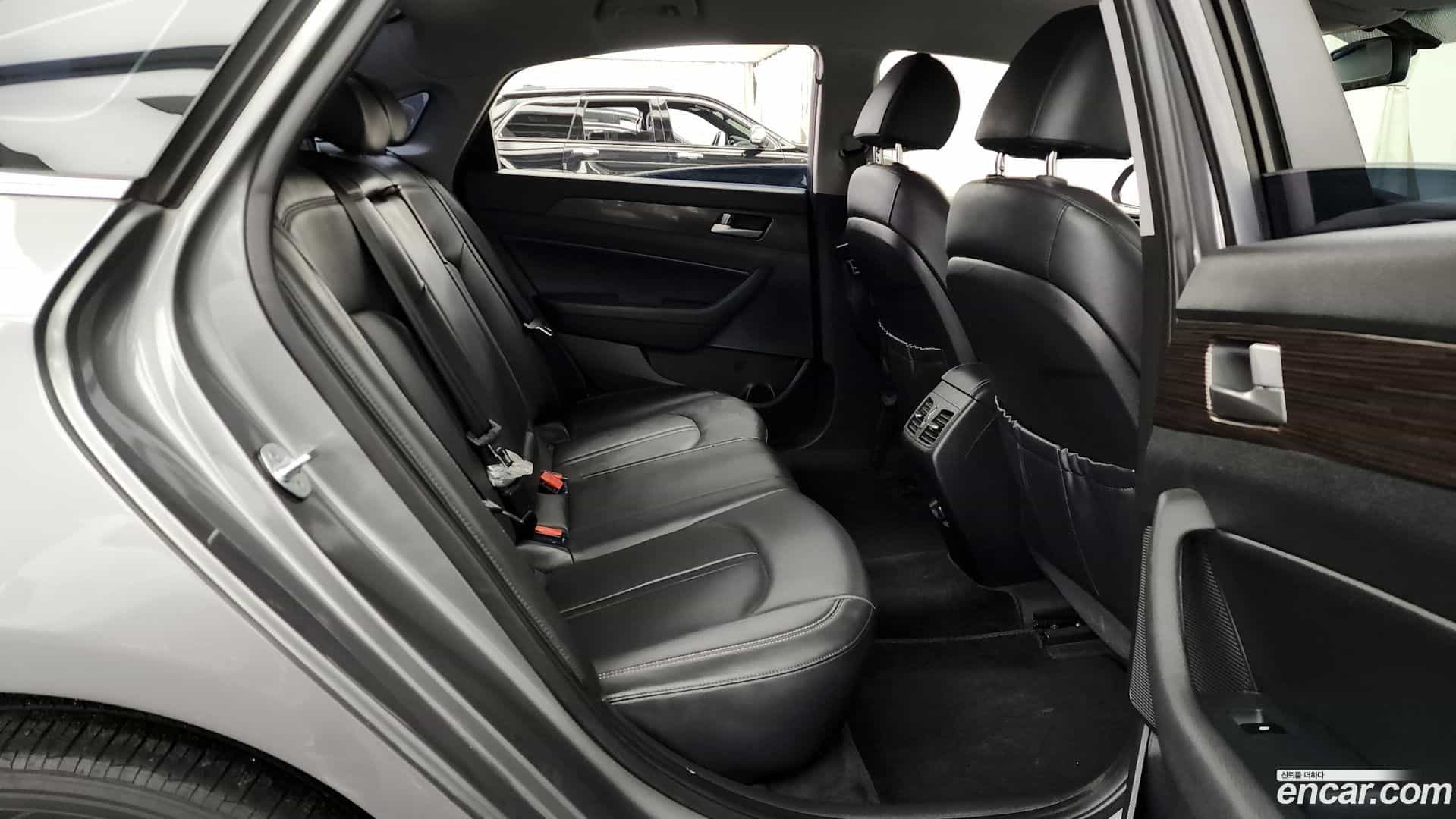 Sonata Hyundai 2018.6-OPTION-016