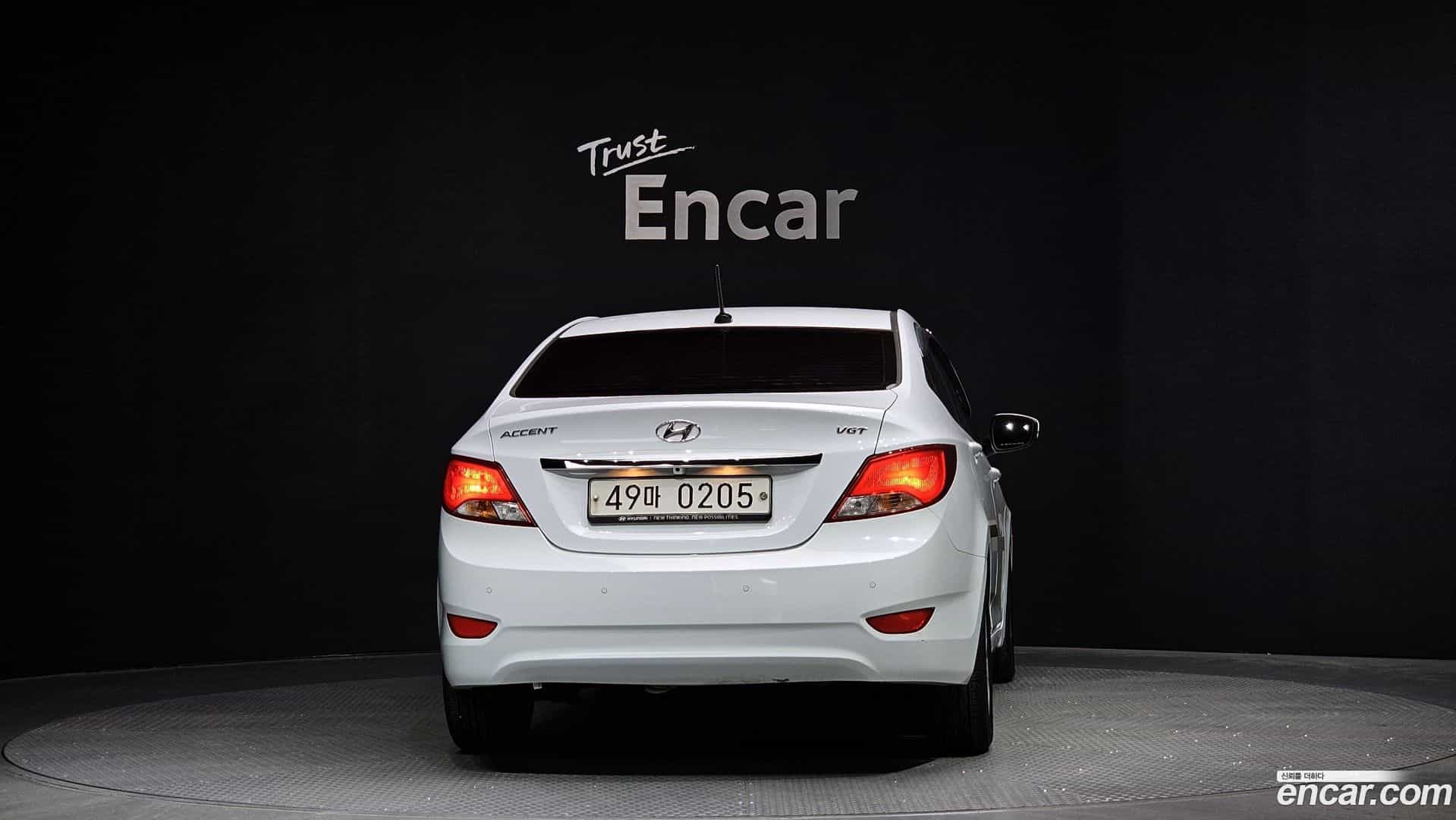 Accent Hyundai 2015.9-OUTER-004