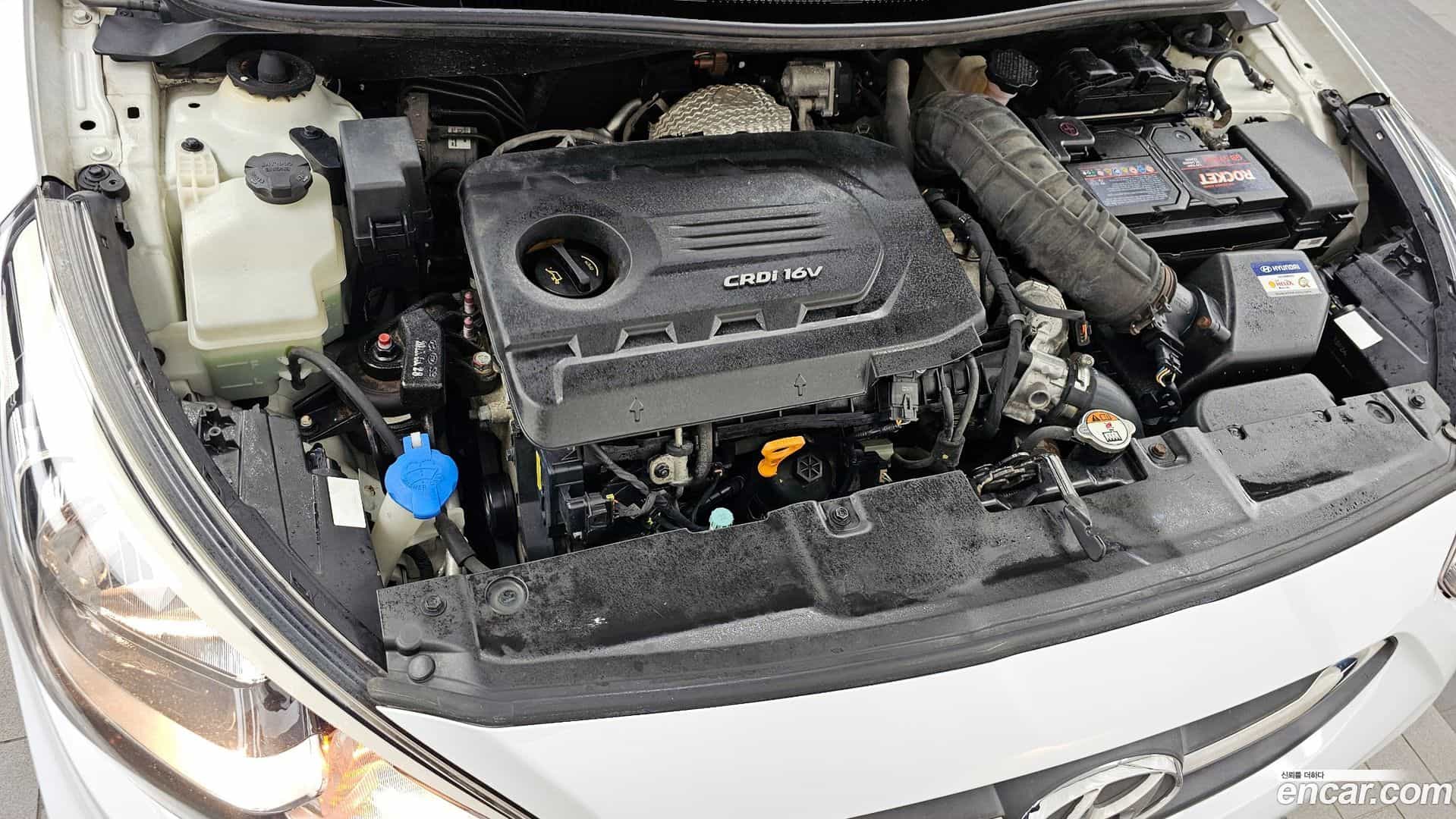 Accent Hyundai 2015.9-INNER-006