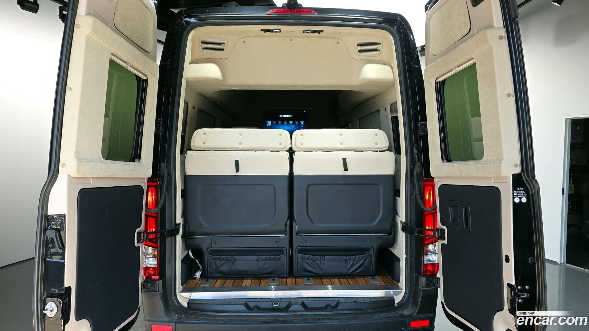 Main__Slider__Photo:Solati Hyundai 2017.10-19