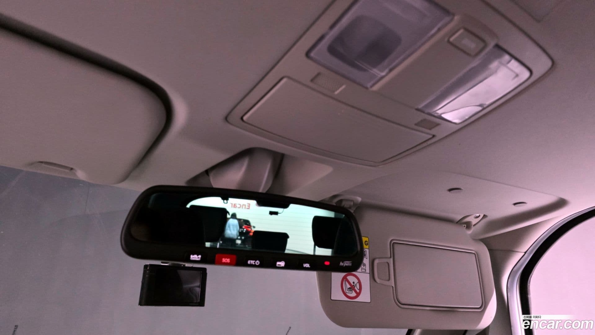 Main__Slider__Photo:RAY Kia 2023.3-17