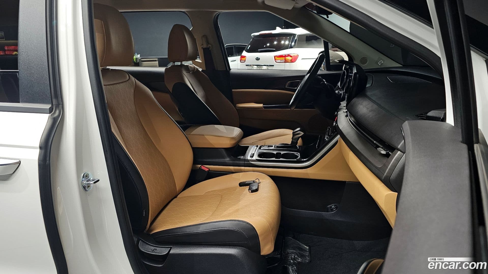 Main__Slider__Photo:Canival Kia 2021.10-9