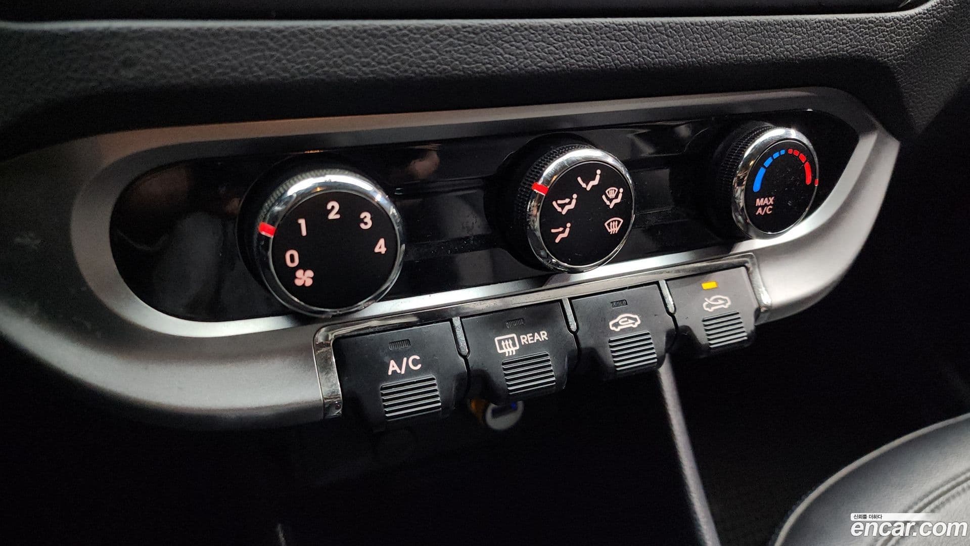 Main__Slider__Photo:pride Kia 2011.11-14