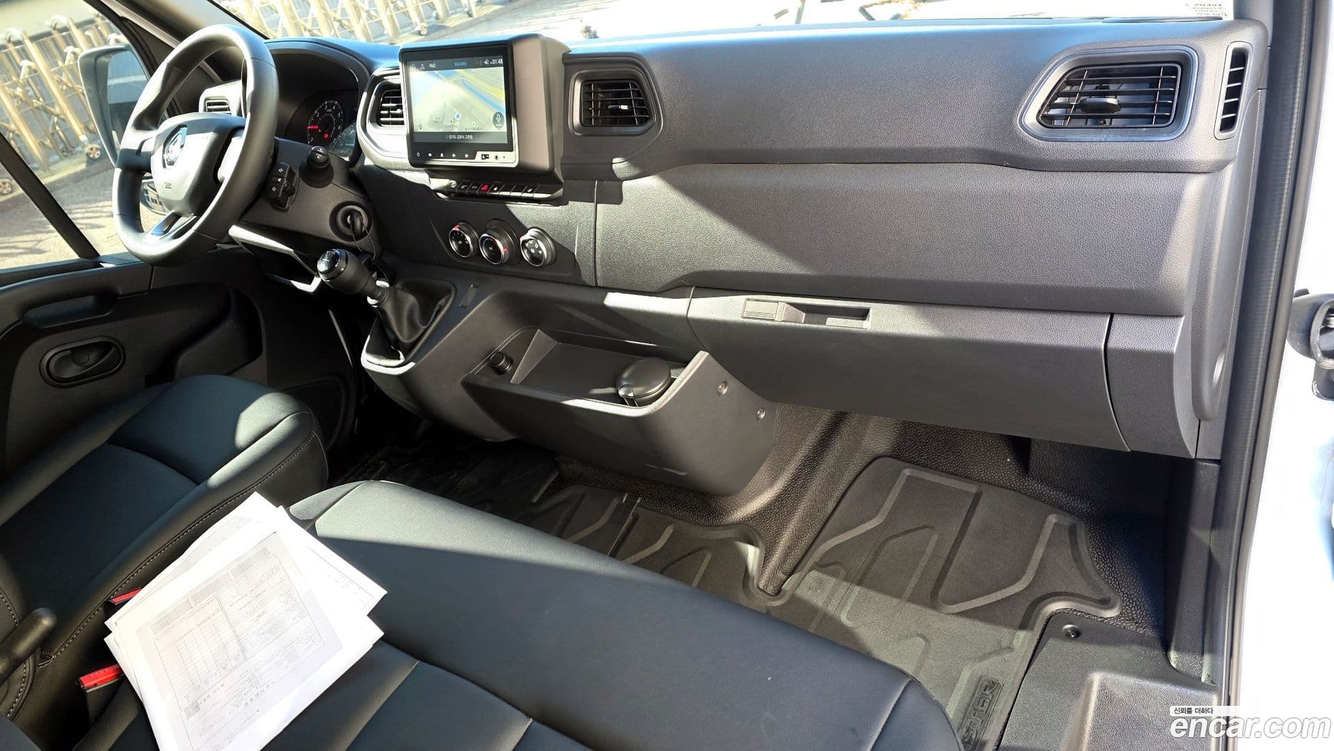 Main__Slider__Photo:Master Renault-KoreaSamsung 2024.11-6