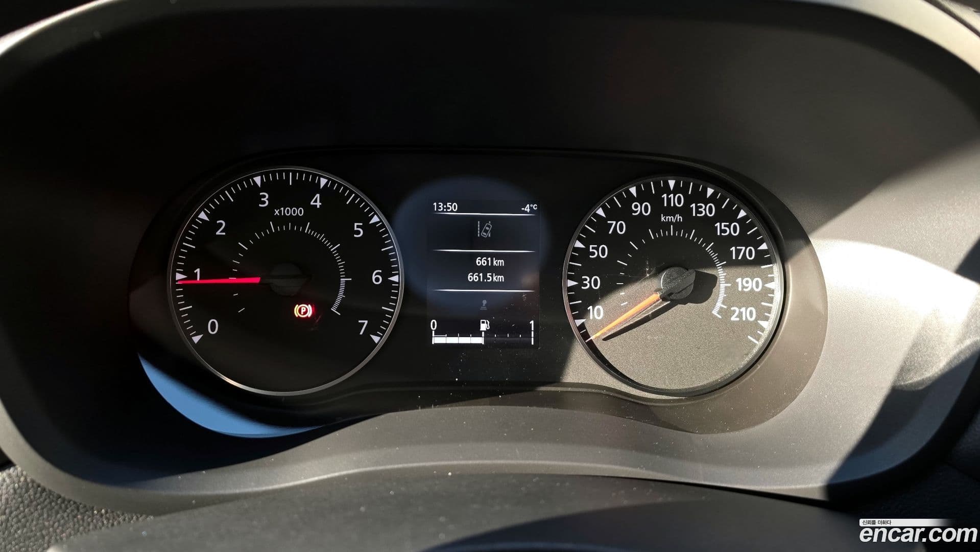 Main__Slider__Photo:Master Renault-KoreaSamsung 2024.11-7