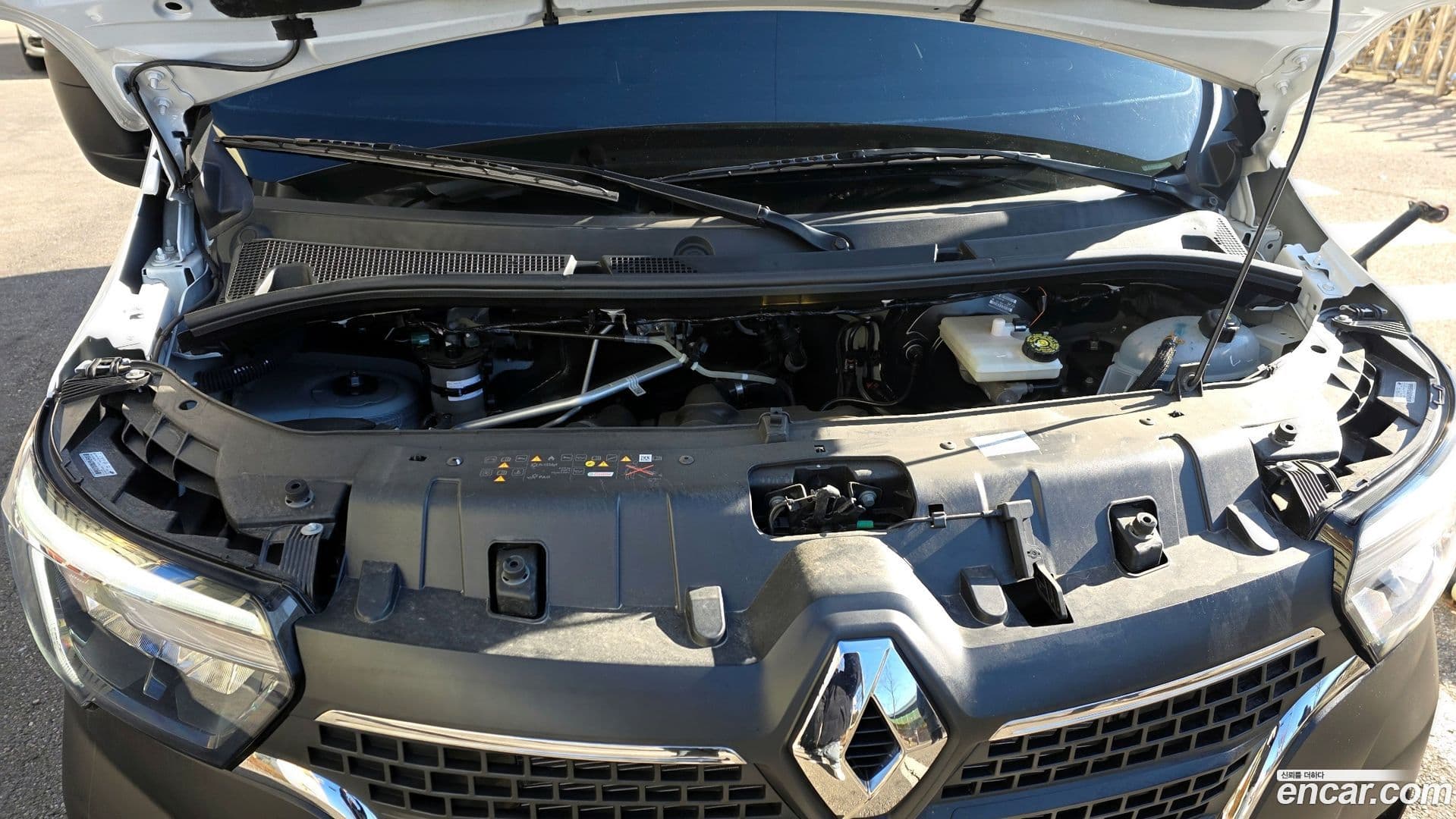 Main__Slider__Photo:Master Renault-KoreaSamsung 2024.11-5