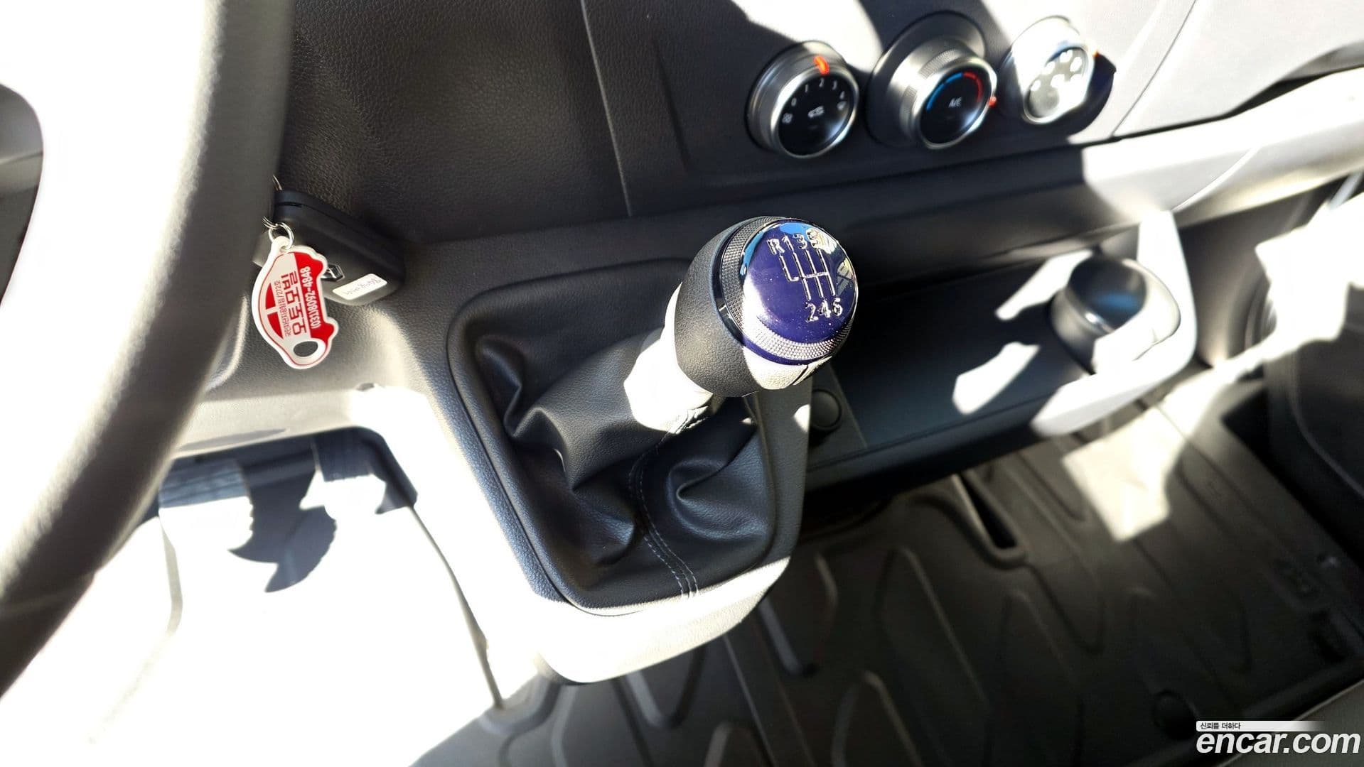 Main__Slider__Photo:Master Renault-KoreaSamsung 2024.11-8