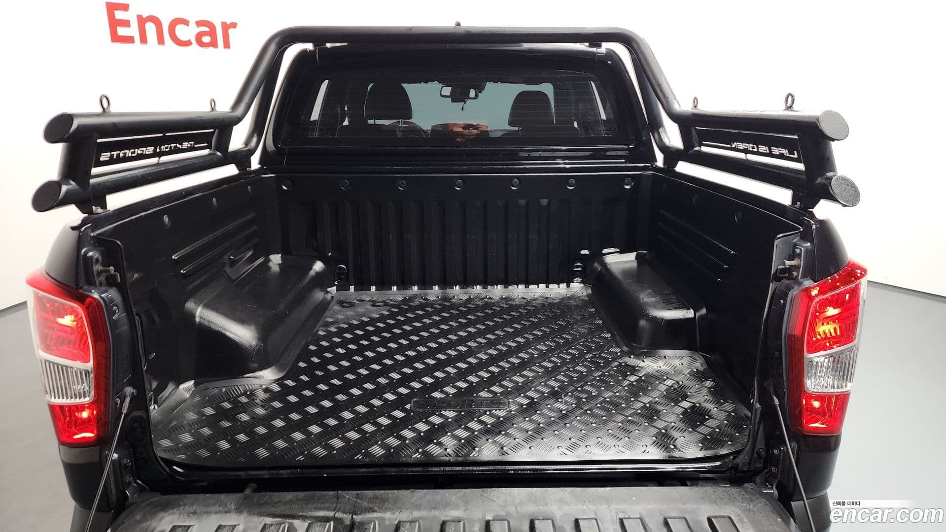 Main__Slider__Photo:Rexton KG_Mobility_Ssangyong 2020.6-19