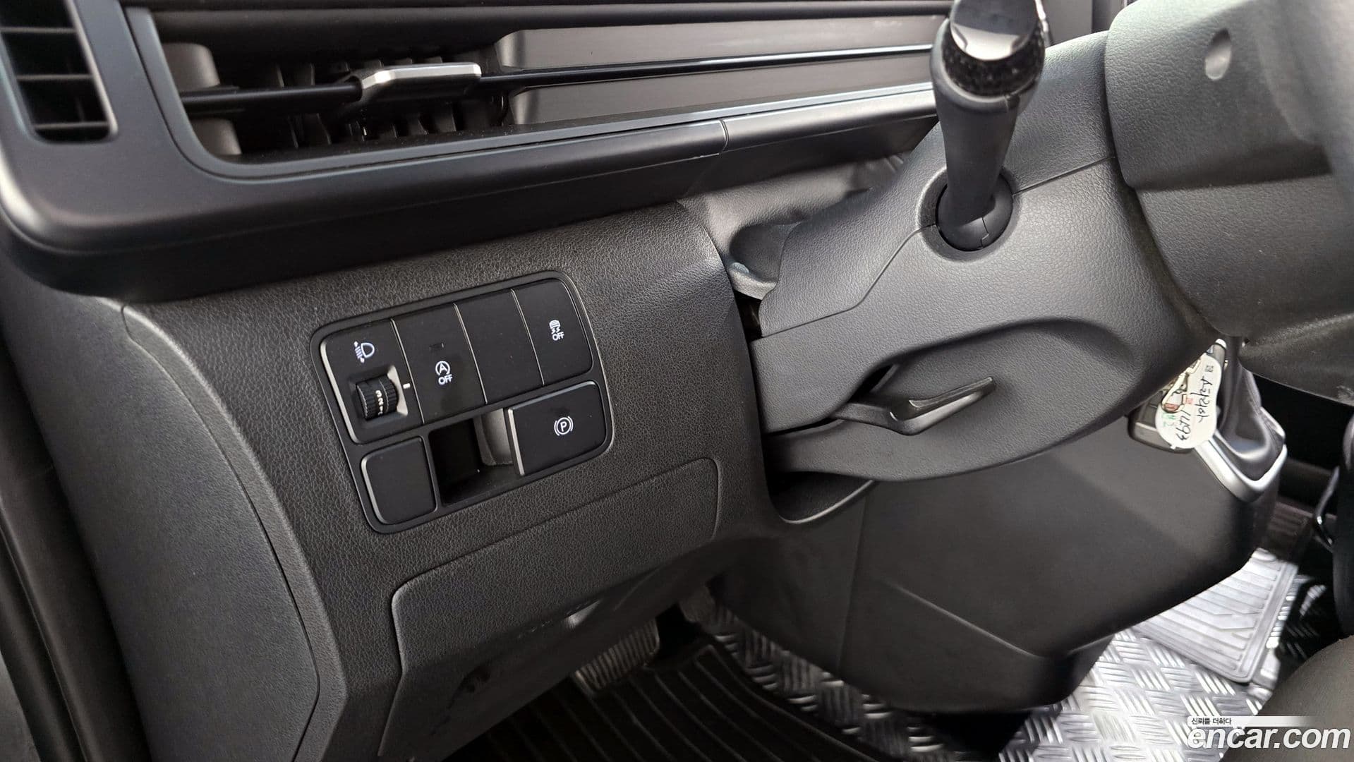 Main__Slider__Photo:Staria Hyundai 2021.6-16